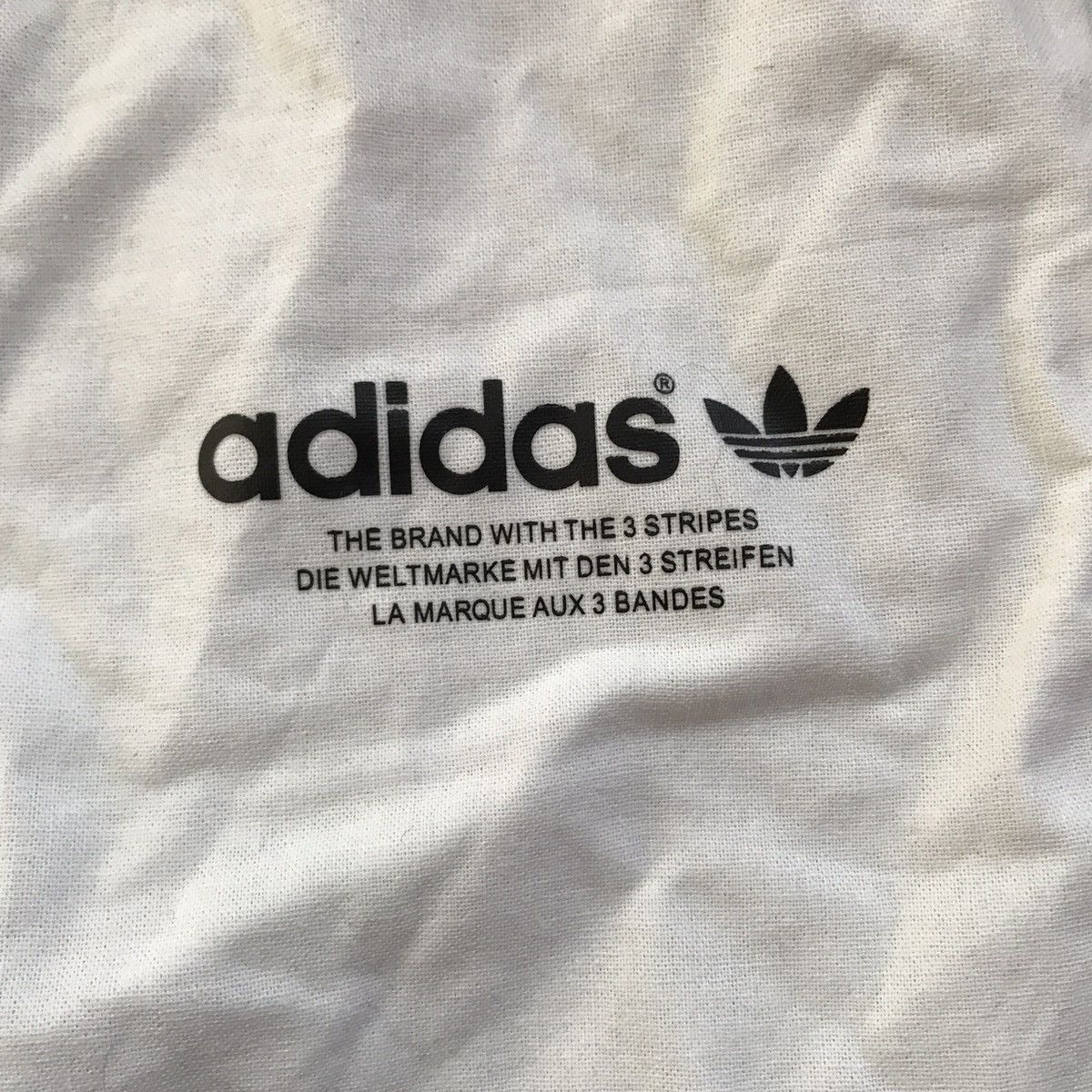 Adidas Adidas Dustbag White Drawstring Logo Pouch Size ONE SIZE - 2 Thumbnail
