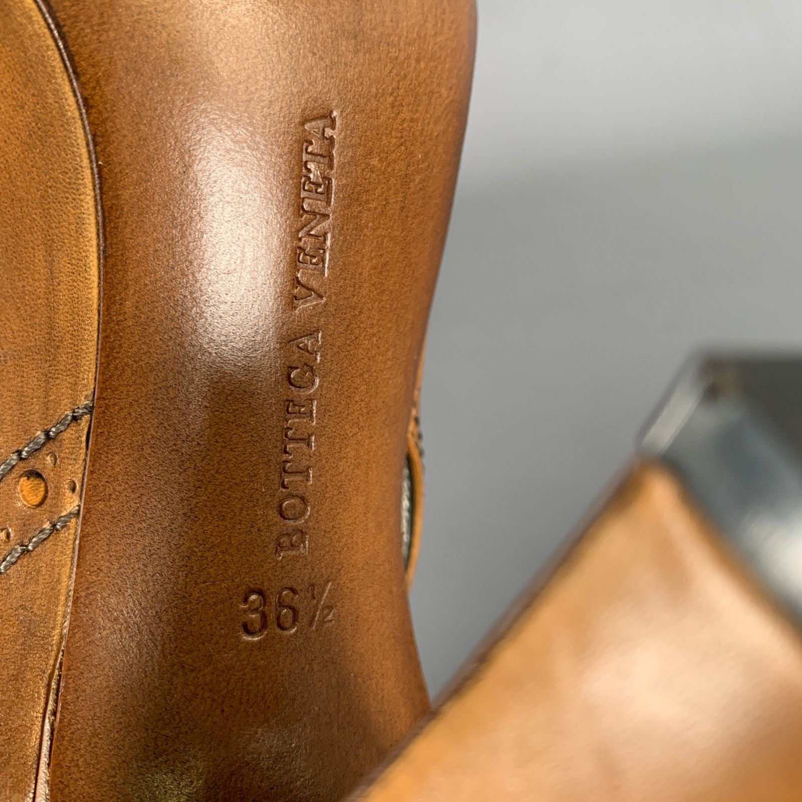 Bottega Veneta BOTTEGA VENETA Size 6.5 Brown Leather Fringe Pumps Size US 6.5 / IT 36.5 - 7 Thumbnail