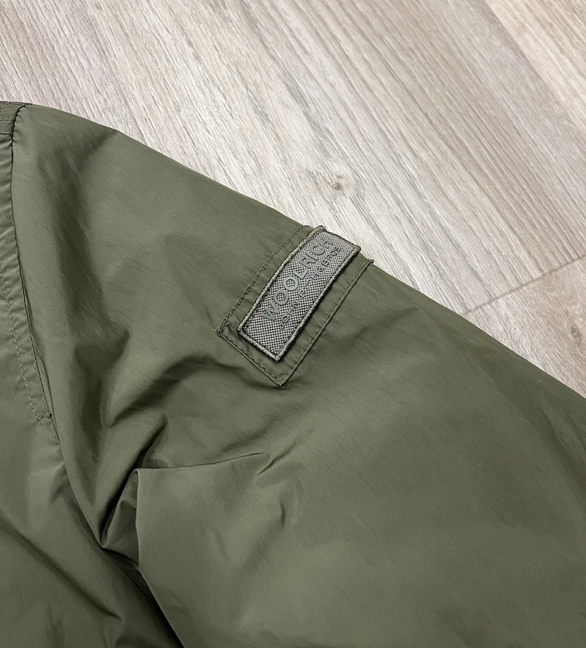 Woolrich Woolen Mills Woolrich Khaki Nylon Light Jacket Size US L / EU 52-54 / 3 - 4 Thumbnail