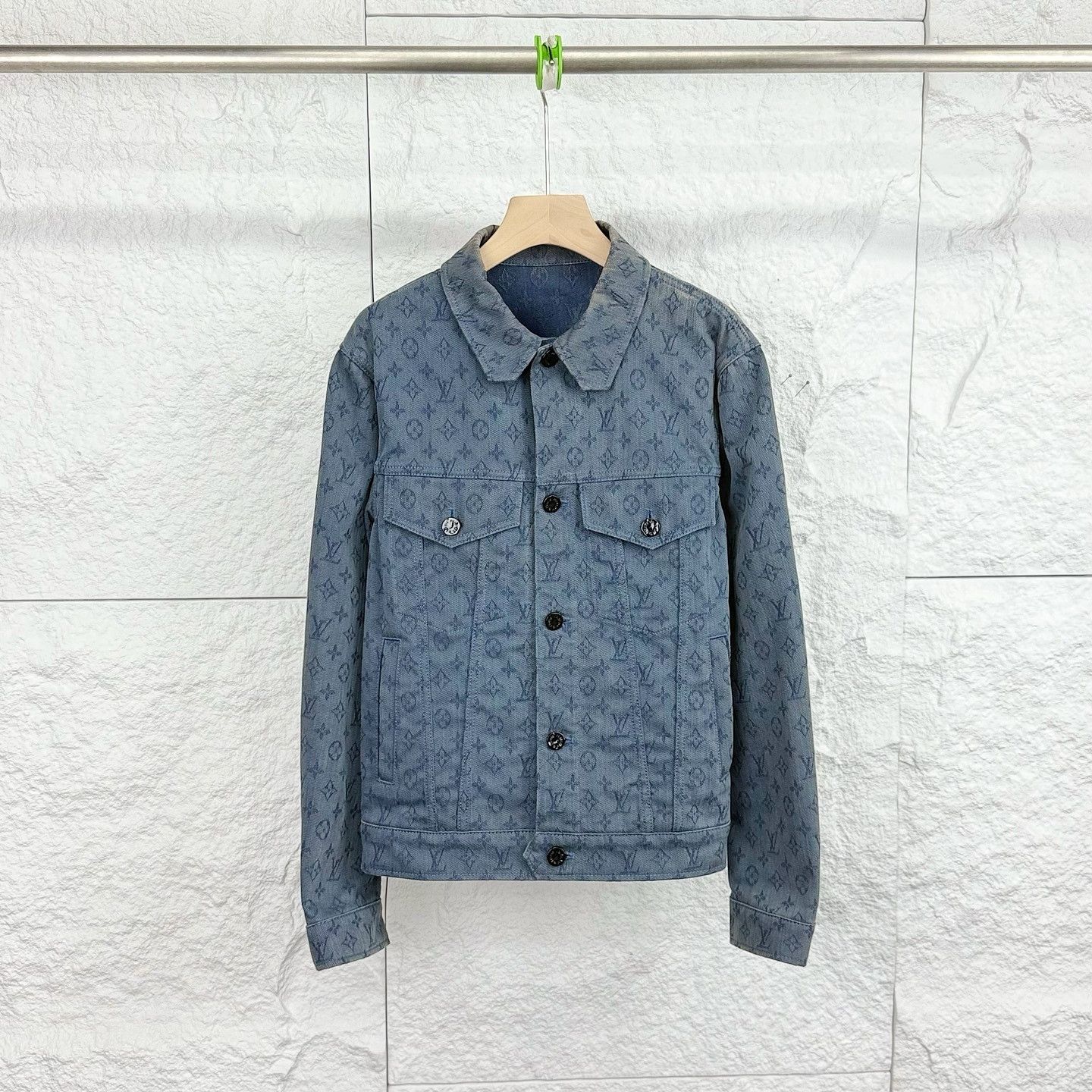Louis Vuitton Louis Vuitton Monogram Denim Jacket Size 44 Size US S / EU 44-46 / 1 - 1 Thumbnail