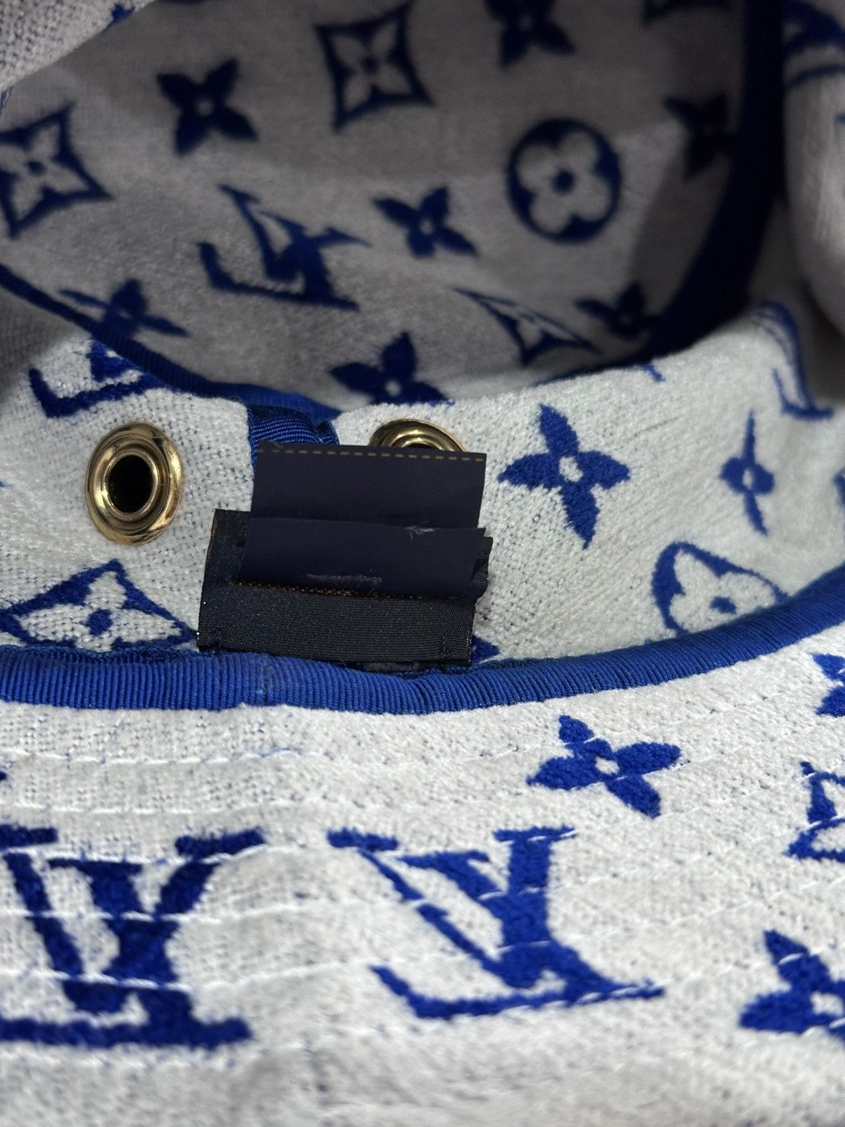 Louis Vuitton Louis Vuitton SS22 LV Monogram Blue White Velvet Bucket Hat Size ONE SIZE - 10 Thumbnail