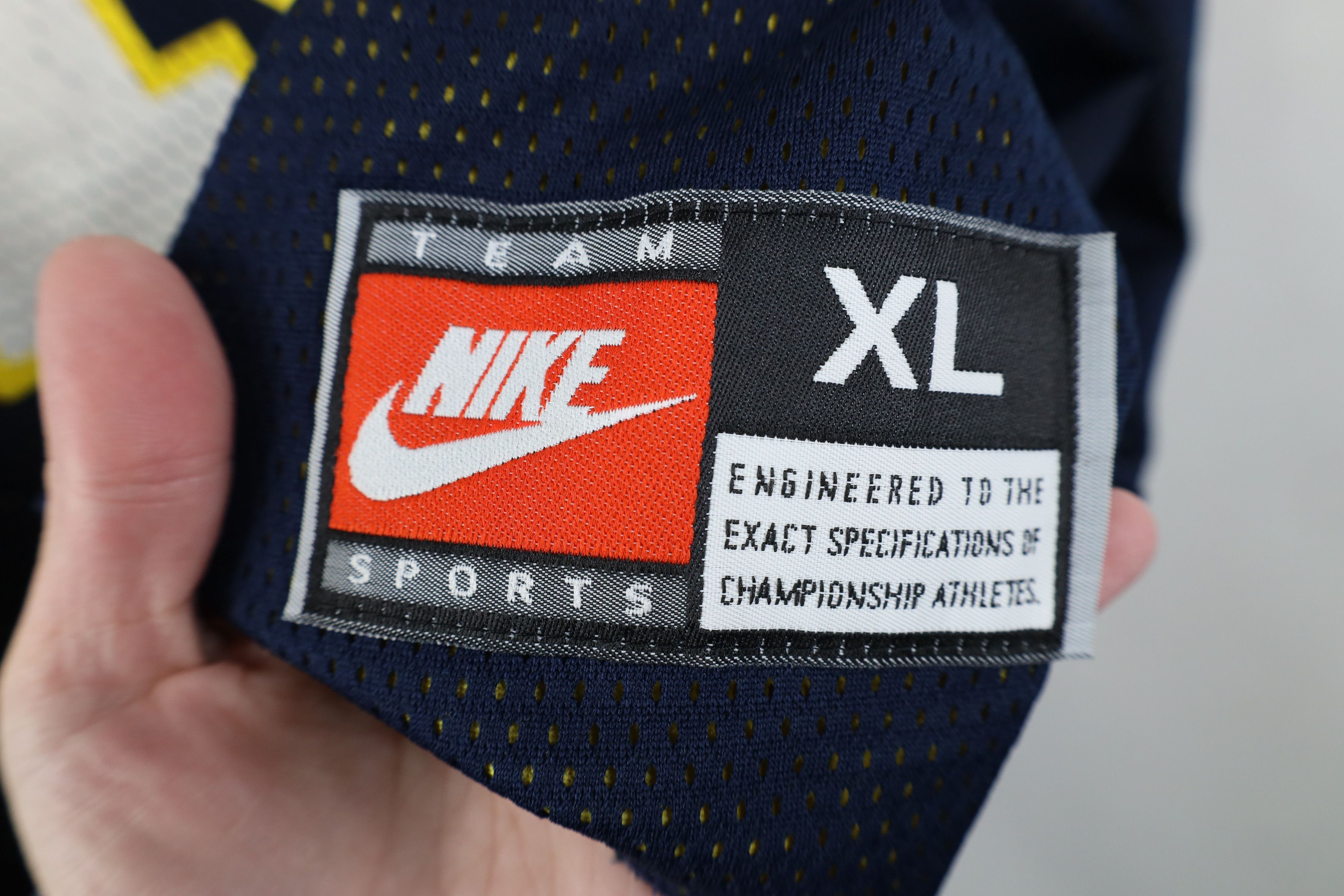 Nike Vintage 90s Nike Reversible University of Michigan Jersey Size US XL / EU 56 / 4 - 6 Thumbnail