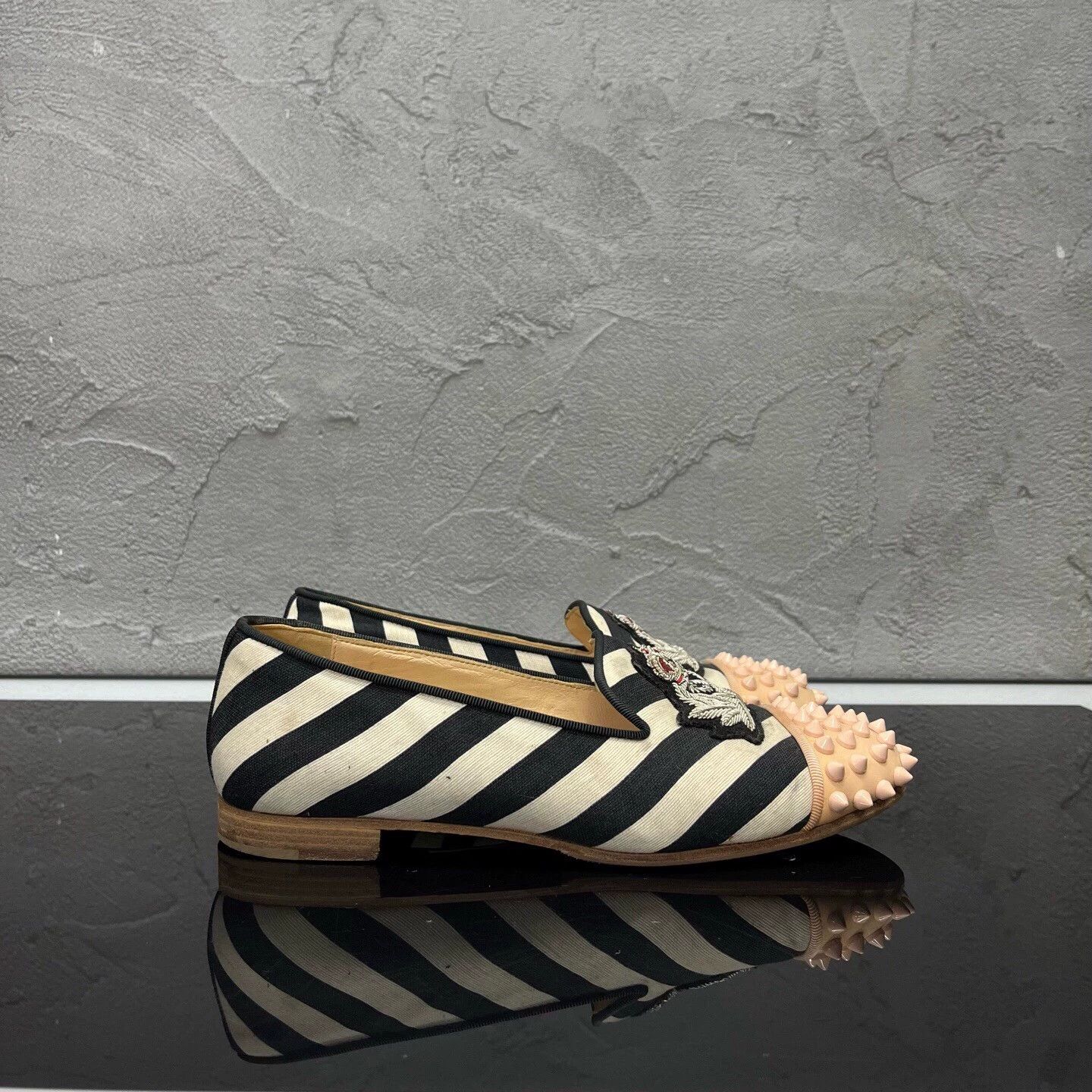 Christian Louboutin Christian Louboutin Embroidered Riveted Loafer 36 98 Light Size US 5 / IT 35 - 3 Thumbnail