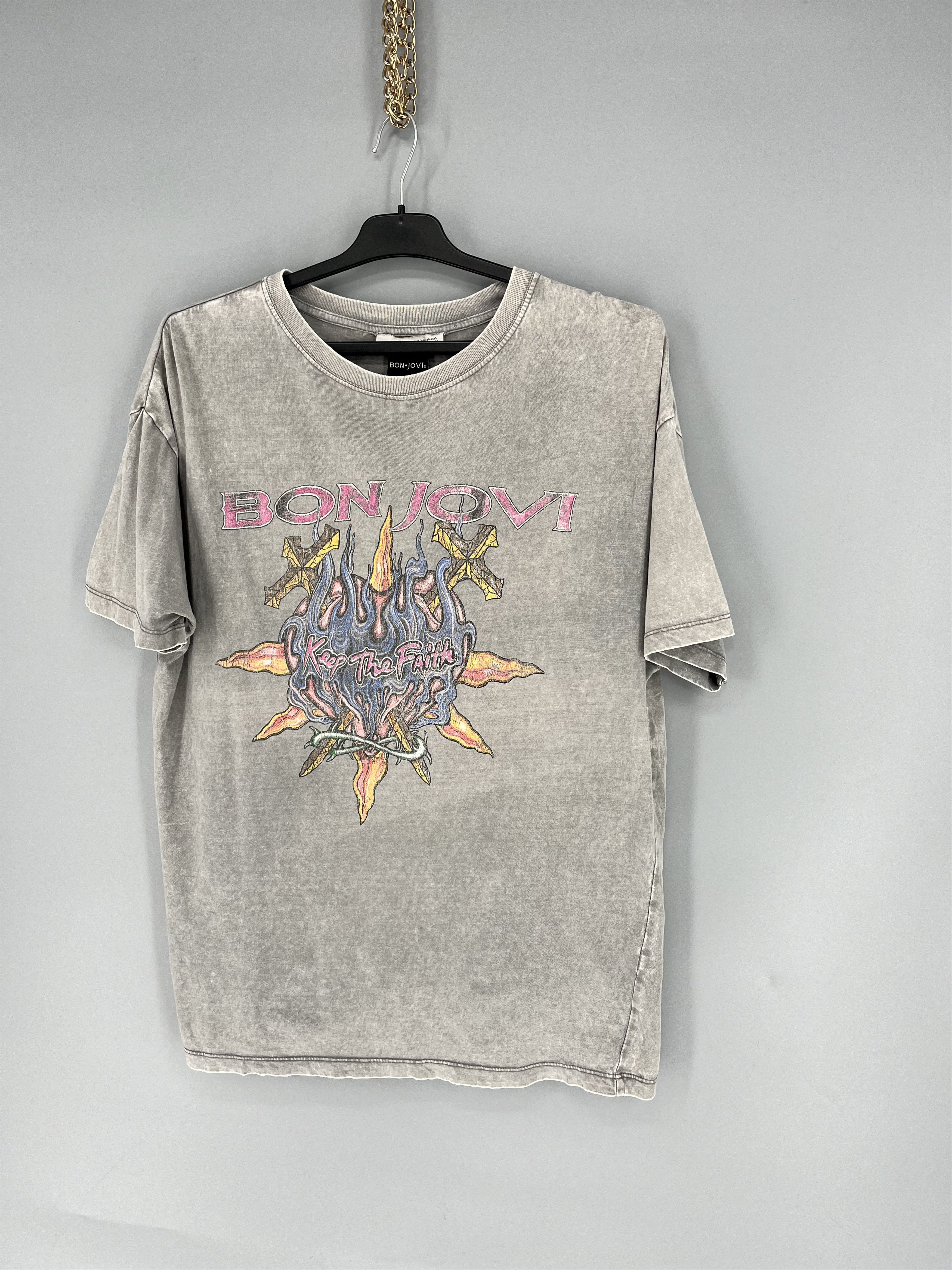 Band Tees Faded Bon Jovi The Circle Tour Band Tee Size M Size US M / EU 48-50 / 2 - 3 Thumbnail