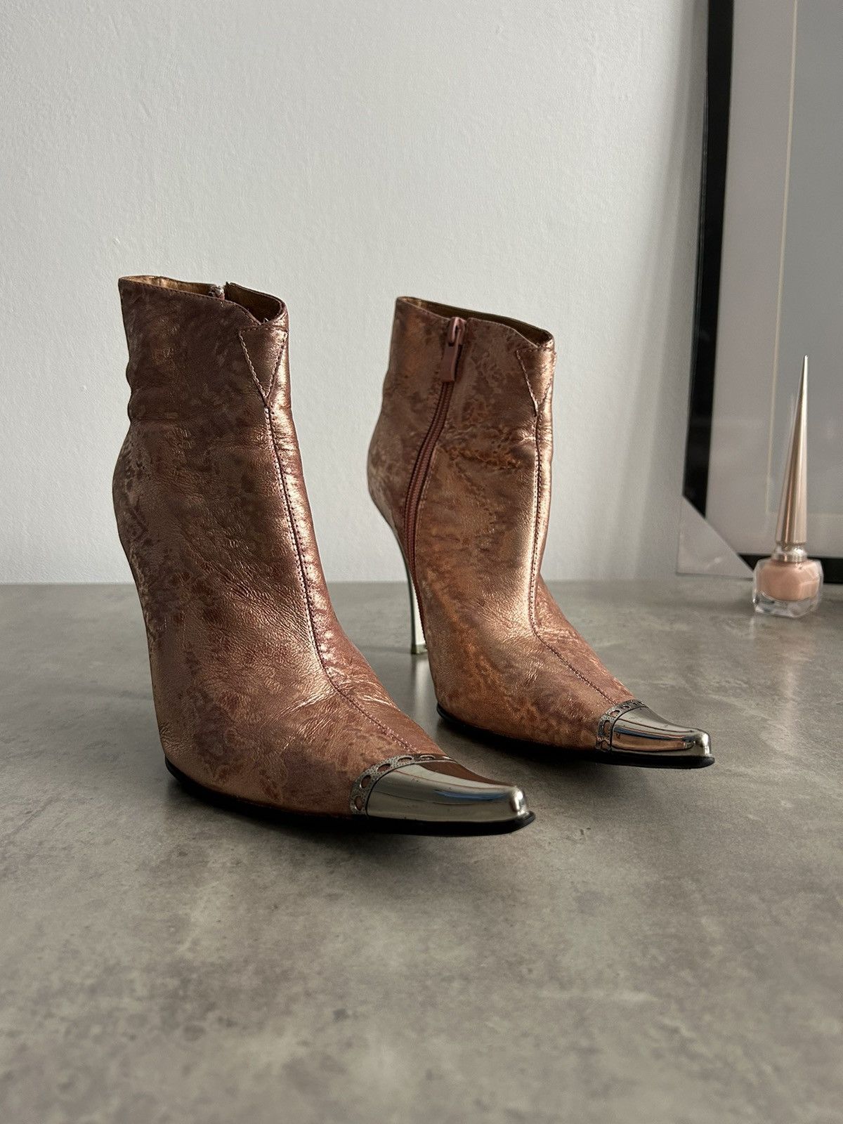Vintage rare Y2K heels boots avant garde 00s 90s