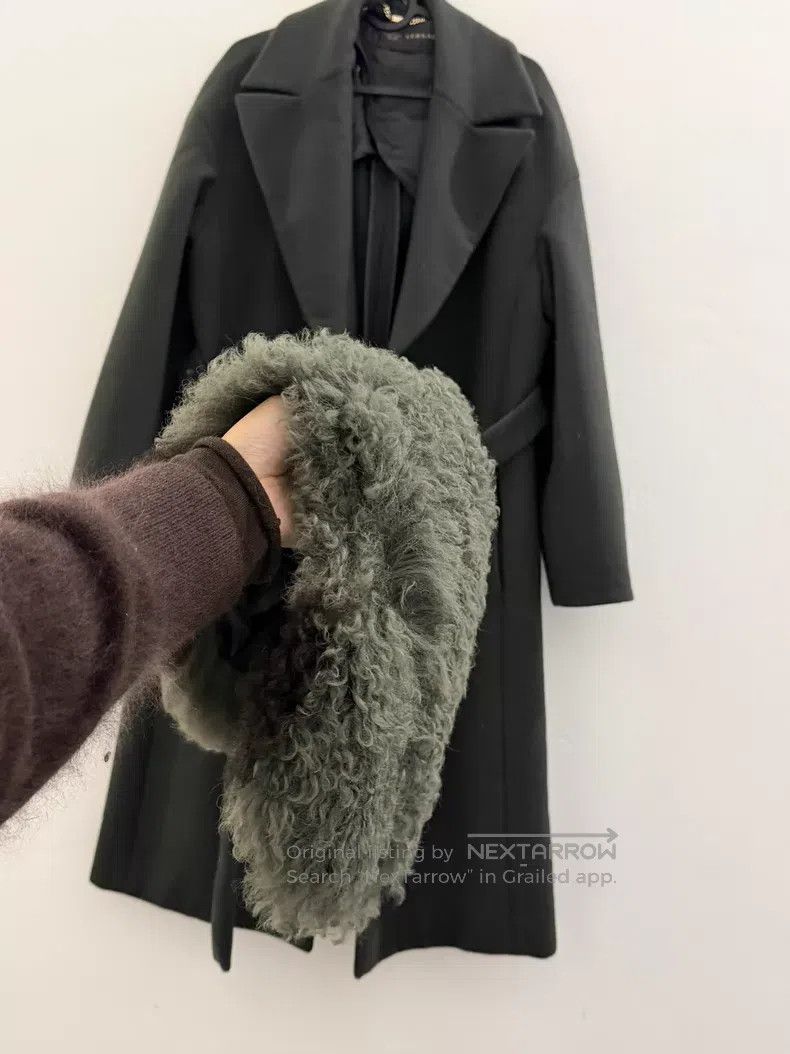Versace Versace Black wool coat Size M / US 6-8 / IT 42-44 - 6 Thumbnail