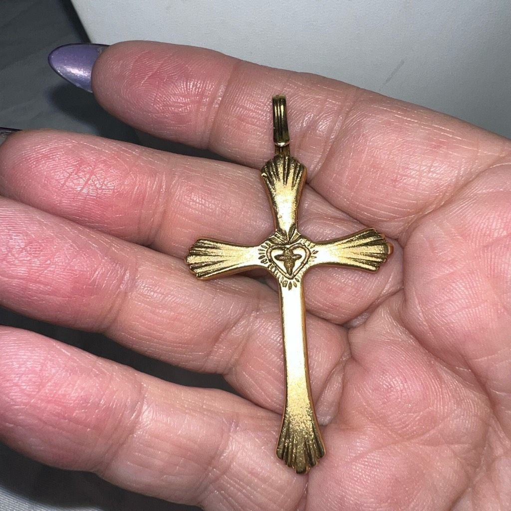 Vintage Vintage Gold Tone With Crystal in Center Cross Pendant Slide Size ONE SIZE - 3 Thumbnail