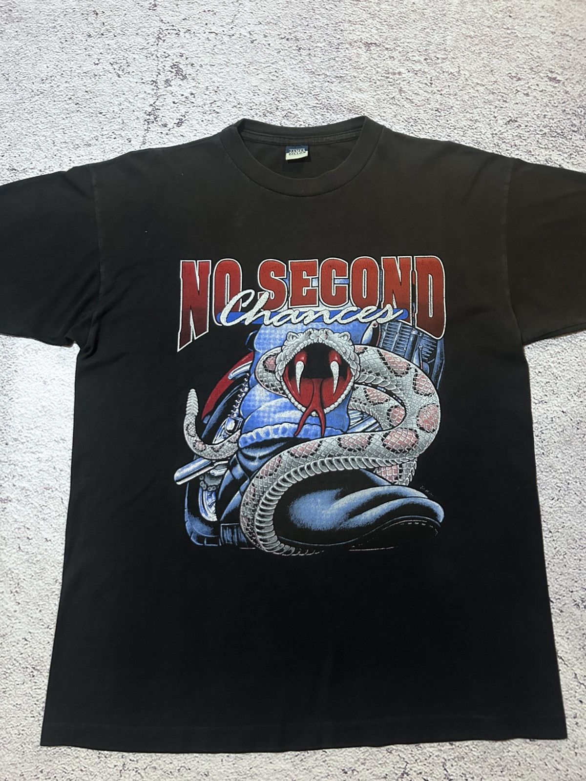 Vintage Vintage No Second Chances Band Tee Black Graphic (1980–90s) Size US M / EU 48-50 / 2 - 4 Thumbnail