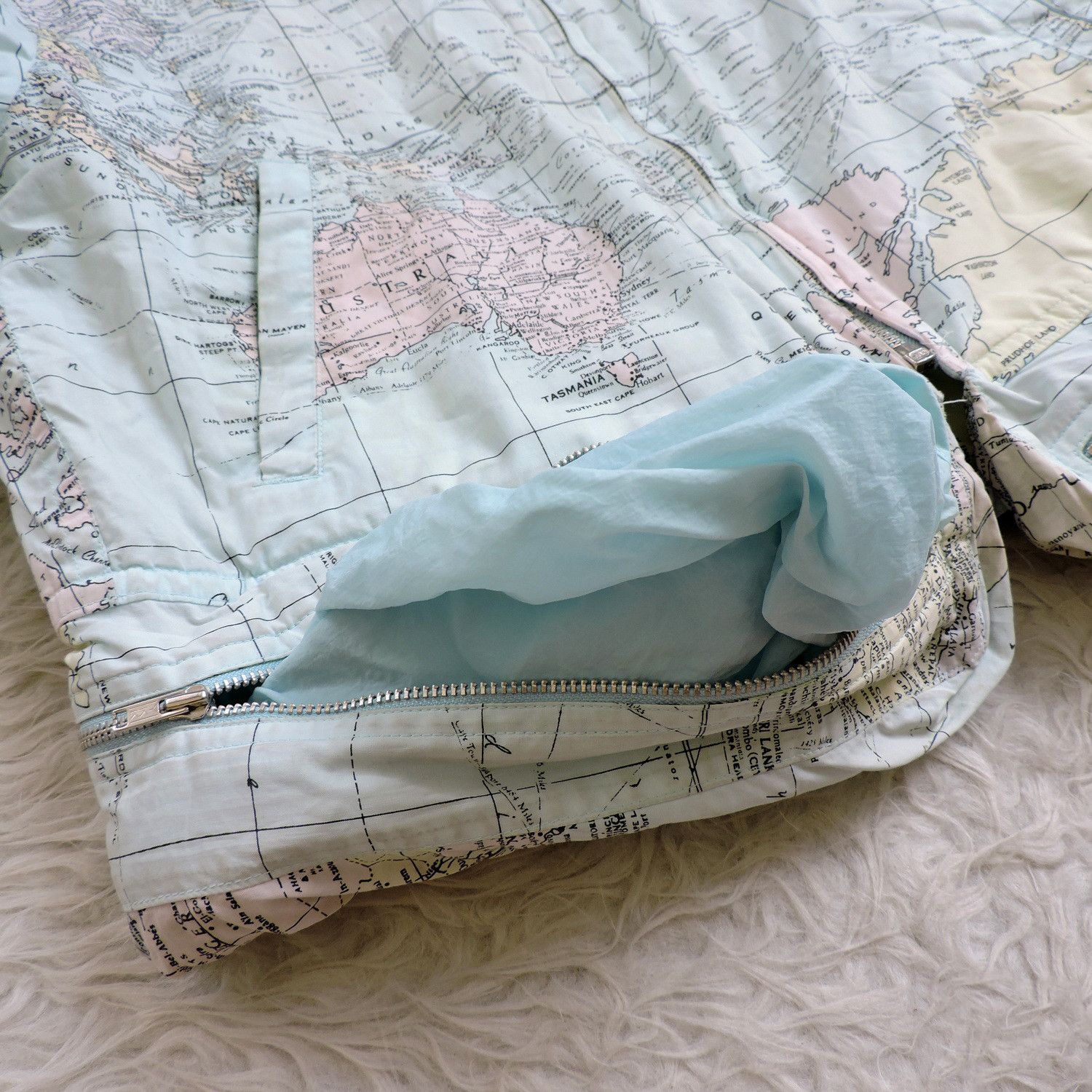 Issey Miyake ISSEY MIYAKE WORLD MAP REVERSIBLE BOMBER JACKET Size M / US 6-8 / IT 42-44 - 12 Thumbnail