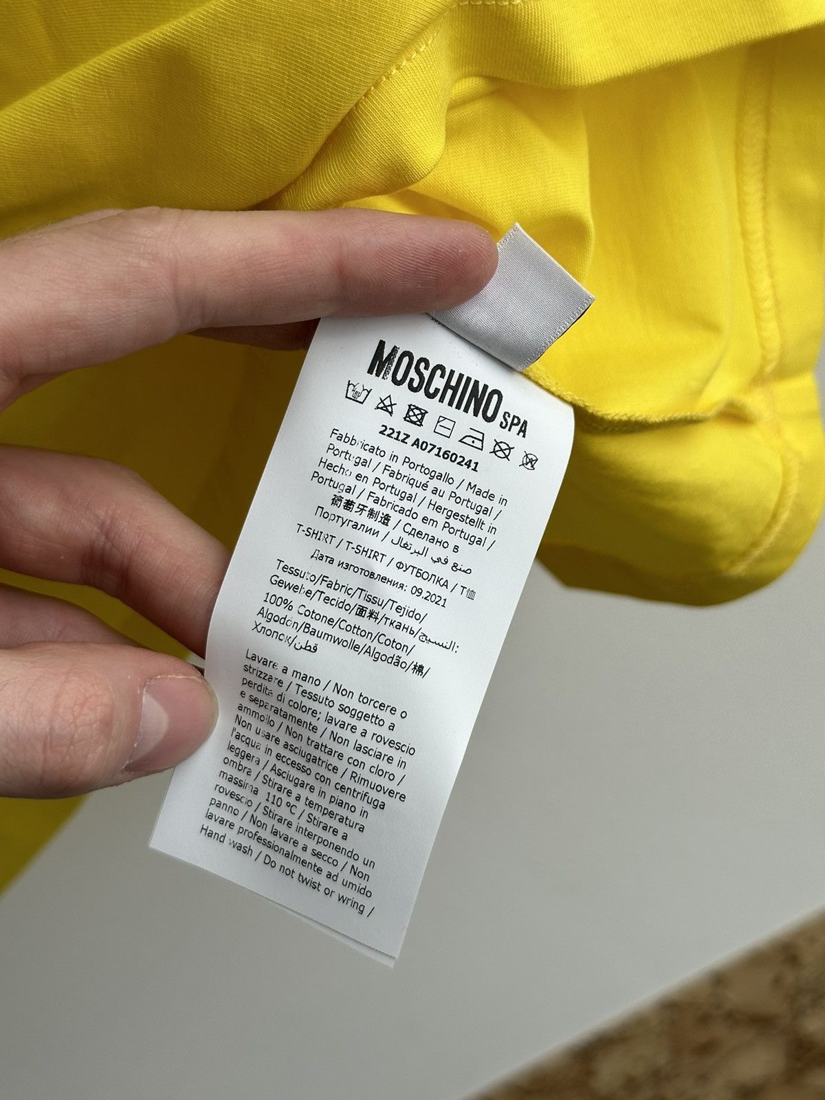 Moschino Moschino Couture T-Shirt Size S (USA) Multi Logo Gray Size US L / EU 52-54 / 3 - 10 Thumbnail