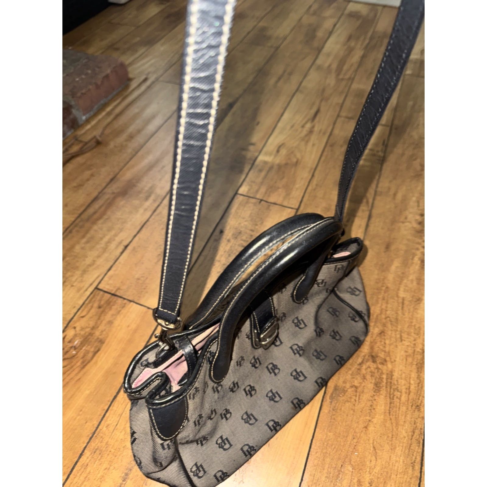 Dooney & Bourke VINTAGE Dooney & Bourke Monogram Purse Tote Bag Y2K Logo Brown Size ONE SIZE - 3 Thumbnail