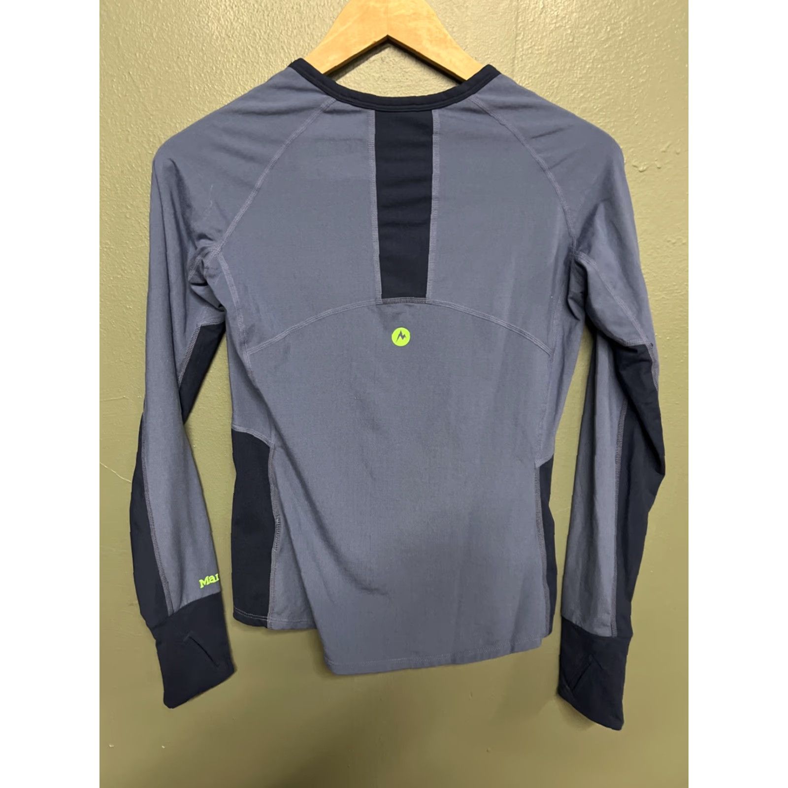 Marmot Marmot Womens Long Sleeve T-Shirt XS Blue Log Sleeve, Regular, 17"/22" Measurements Size XS / US 0-2 / IT 36-38 - 3 Thumbnail