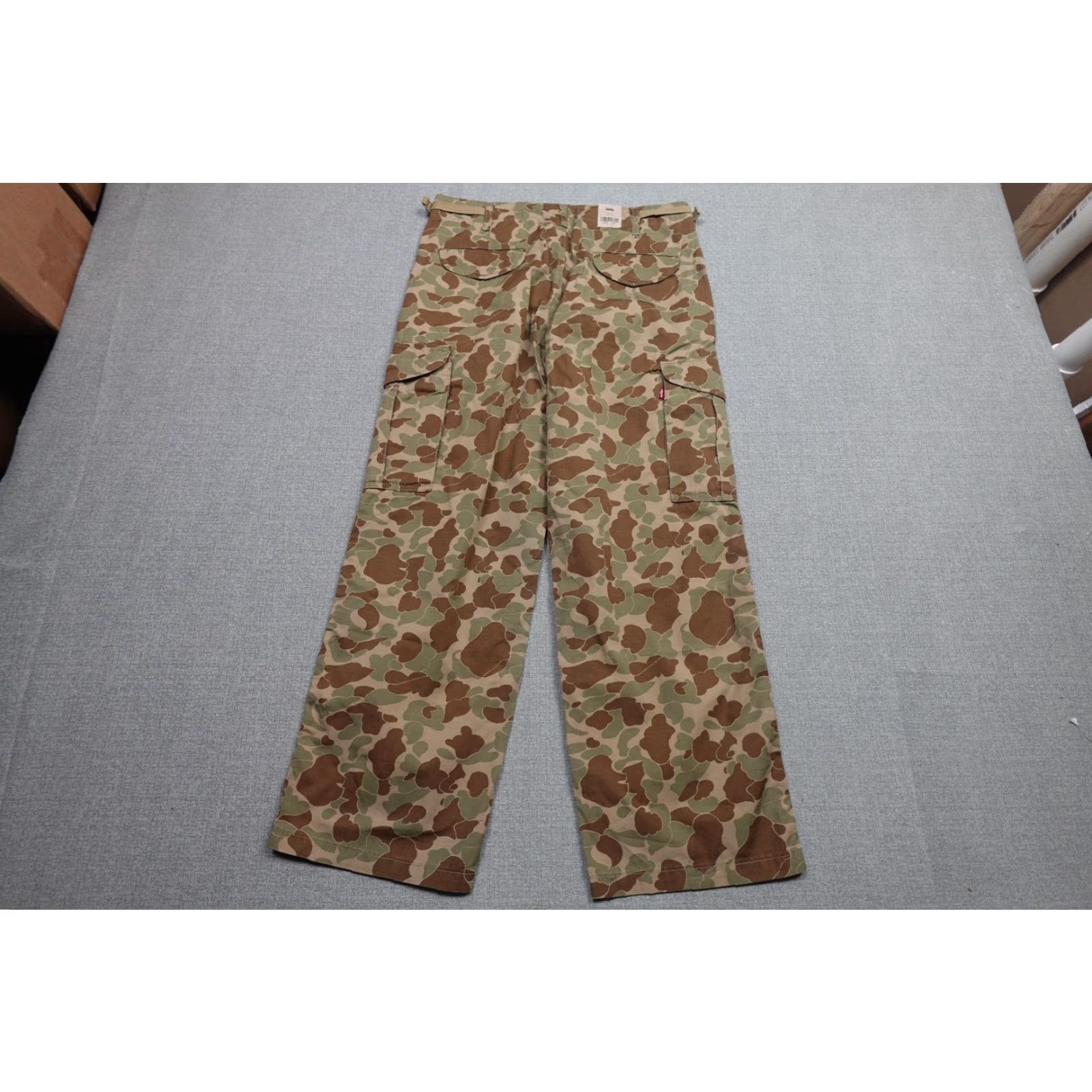 Levi's Levi's XX Cargo Baggy Pants Men 34x30 Camouflage Multicolor Workwear Cargo Pockets Adjustable Waist NWT Regular Inseam 30 Overall Size US 34 / EU 50 - 4 Thumbnail