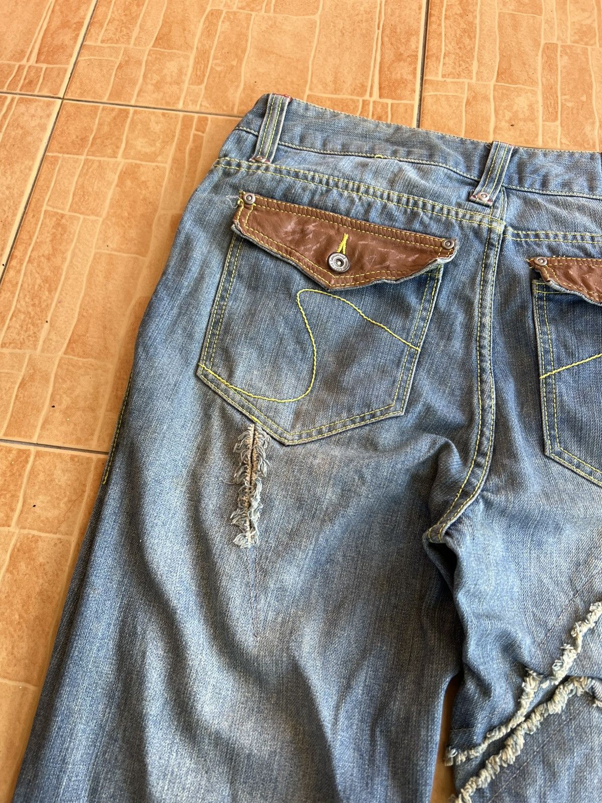 If Six Was Nine Vintage Gotcha Distress Jean Size US 31 - 16 Thumbnail