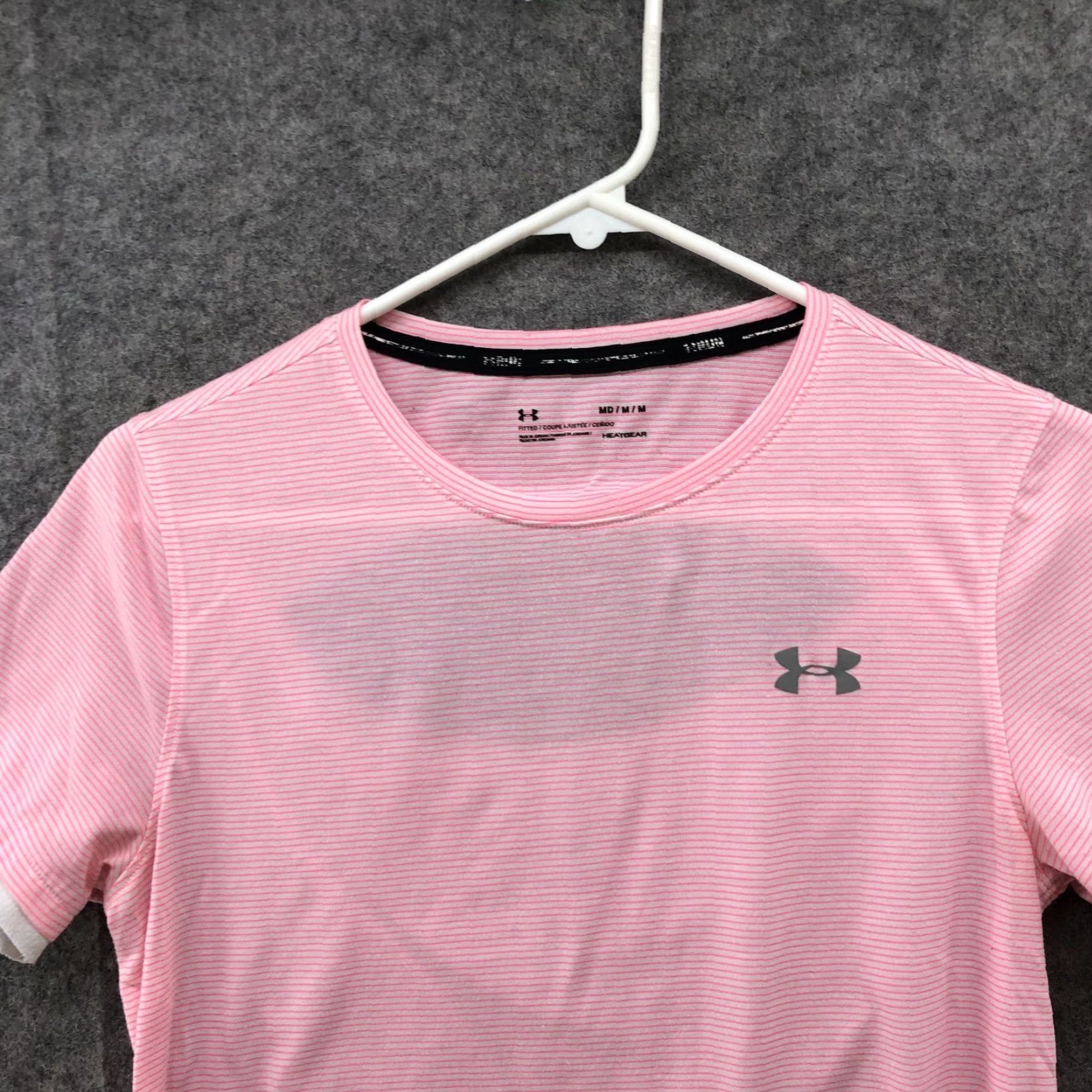 Under Armour VINTAGE? (no) Under Armour Active T Shirt Womens M Pink Short Sleeve Fitted Heatgear Running Size M / US 6-8 / IT 42-44 - 3 Thumbnail