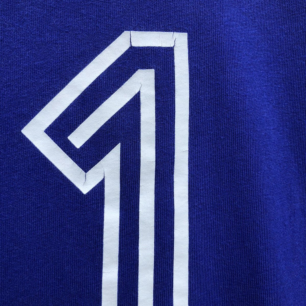 Vintage Vintage y2k Sunfaded Adidas Kirin Tshirt Size US L / EU 52-54 / 3 - 16 Thumbnail