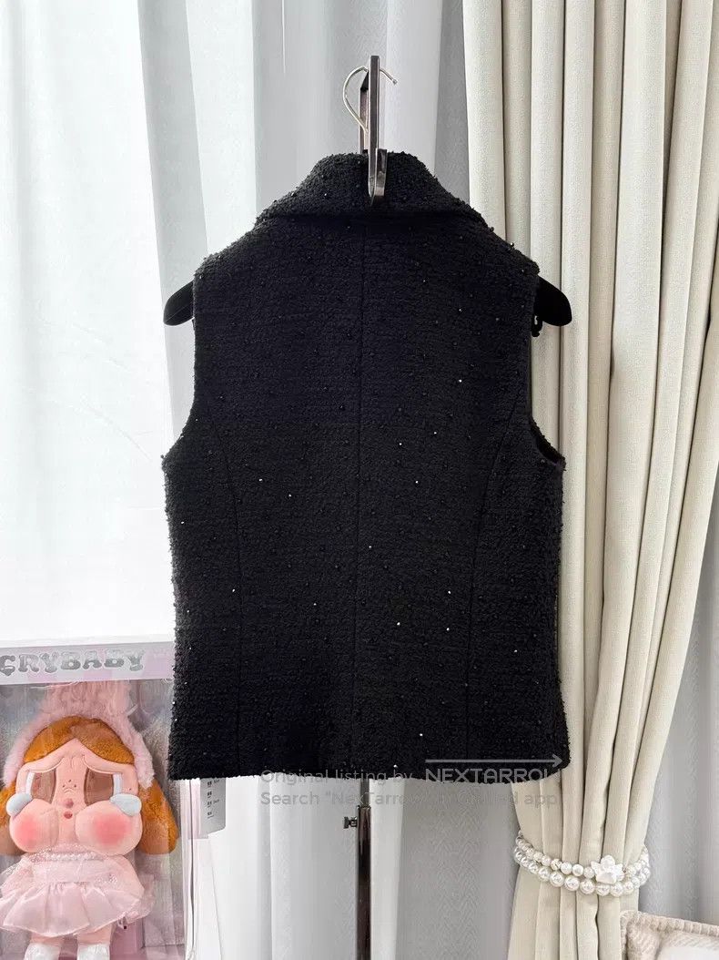 Chanel Chanel Studded single-breasted lapel tweed vest jacket Size XS / US 0-2 / IT 36-38 - 3 Thumbnail
