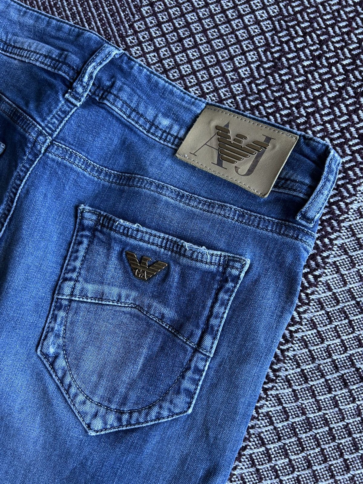 Armani × Vintage Vintage Armani Washed Straight Solid Jeans Small Logo Sz 27 Size US 27 - 6 Thumbnail