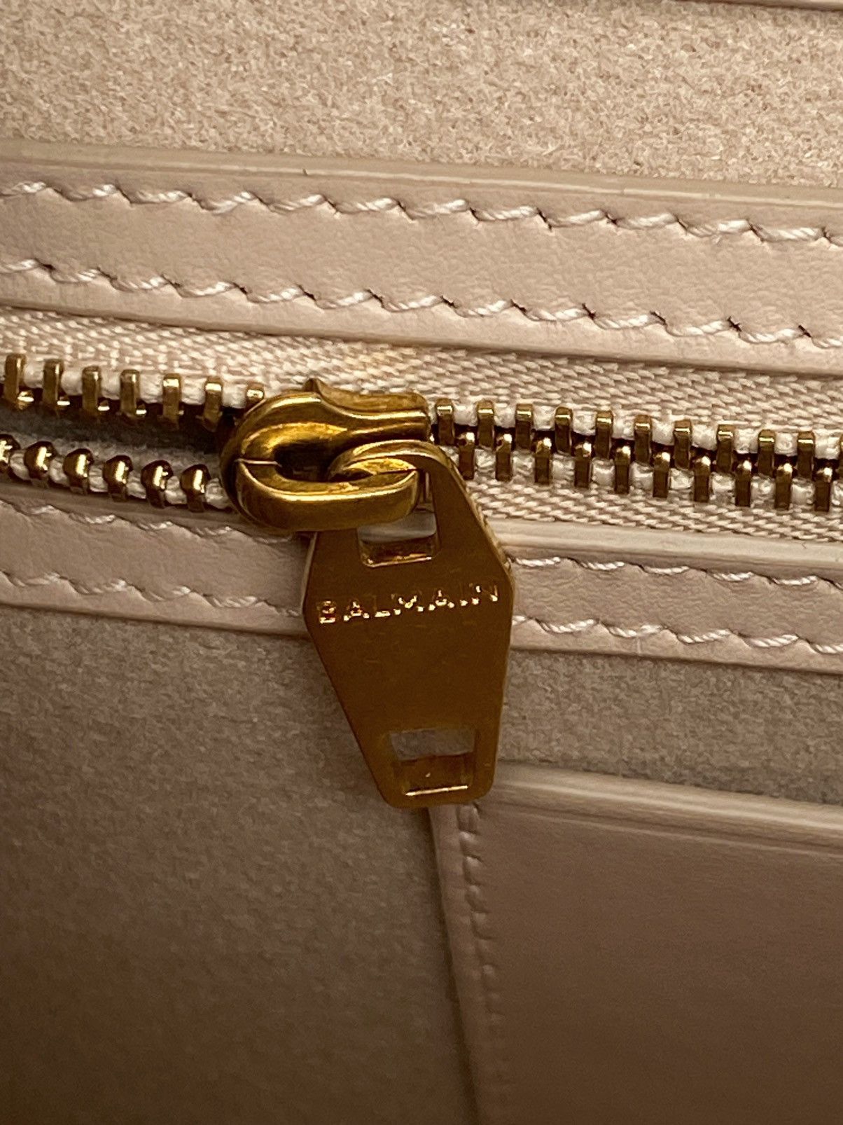 Balmain Balmain BBuzz 23 Top-Handle Bag in Leather Size ONE SIZE - 14 Thumbnail