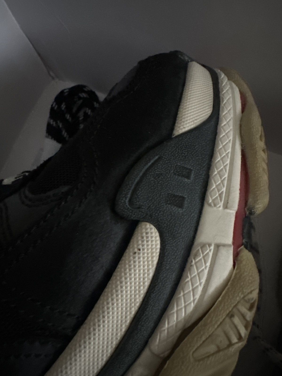 Balenciaga Like a New, Triple S Sneaker Size US 10 / EU 43 - 7 Thumbnail