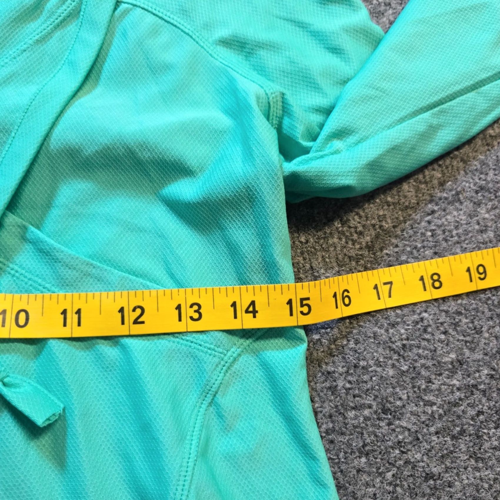 Athleta Athleta Top Womens XS Green Hoodie Pocket Tunic Stretch Athletic Casual Shirt Ladies XS Green Pullover V-Neck Long Sleeve Size XS / US 0-2 / IT 36-38 - 5 Thumbnail