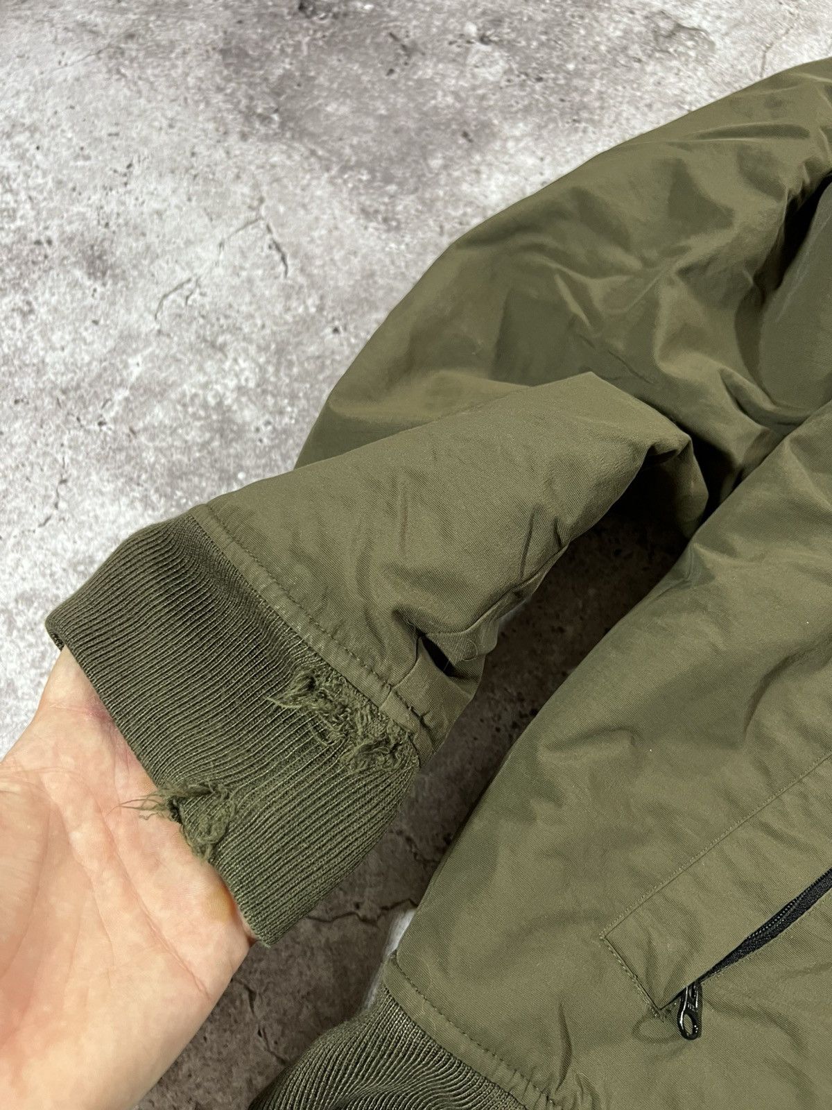 Carhartt Vintage Y2k distressed Faded carhartt bomber Lined Jacket Size US S / EU 44-46 / 1 - 7 Thumbnail