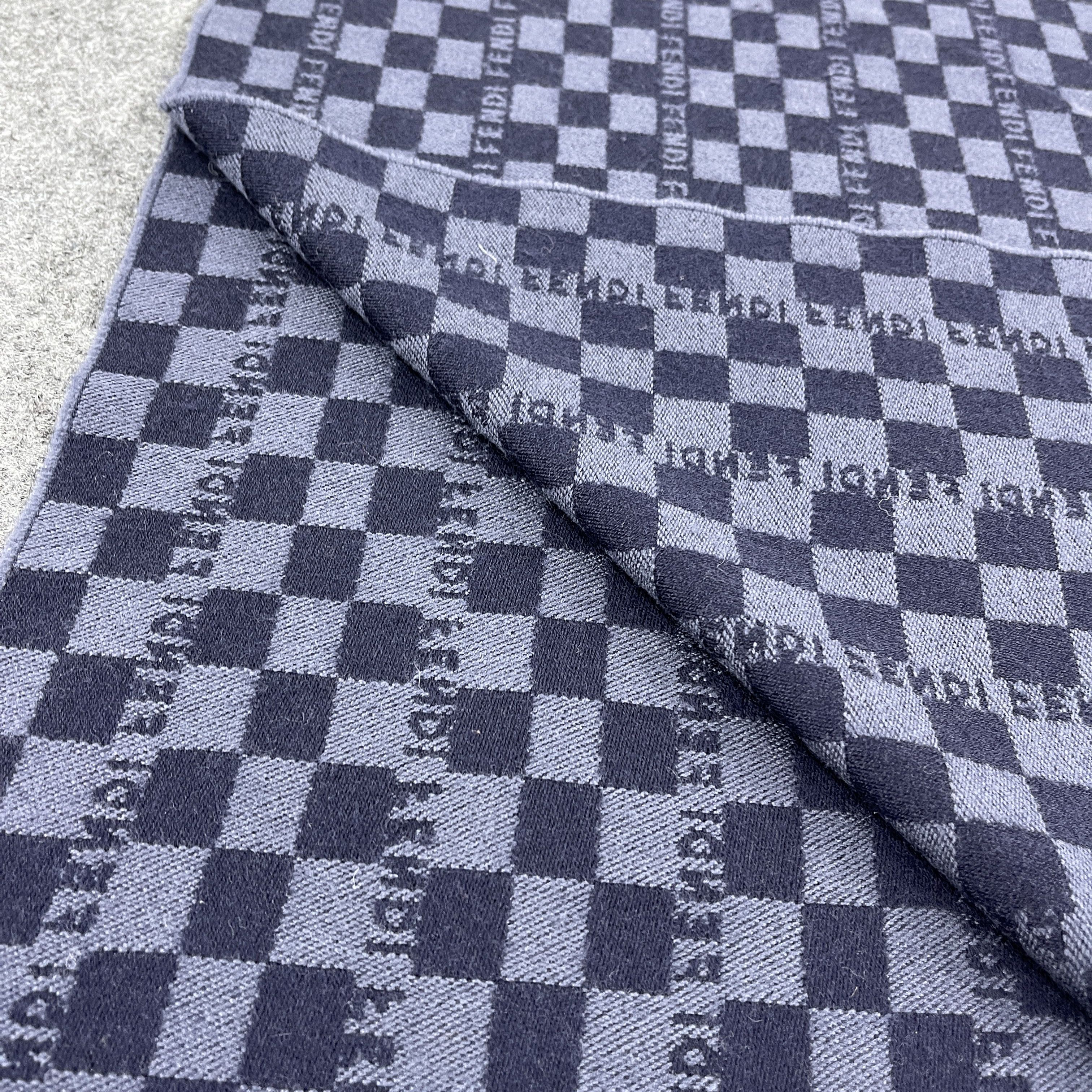 Fendi Fendi Scarf / Muffler / Neckwear T1341 Size ONE SIZE - 12 Thumbnail