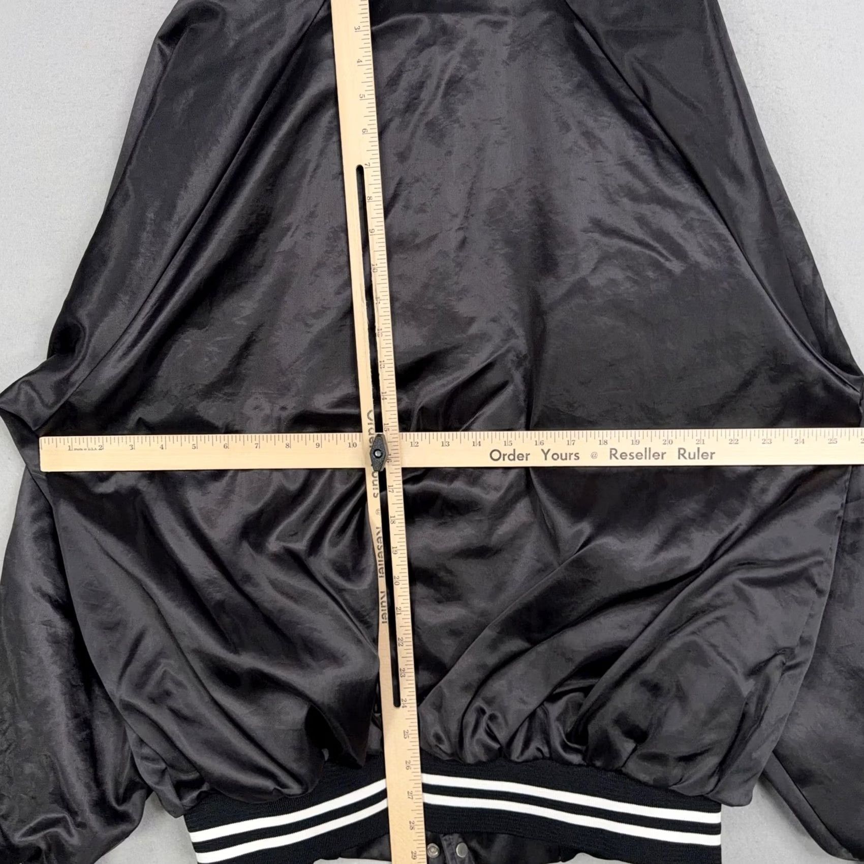 Vintage VINTAGE Auburn Sportswear Jacket Mens 2XL Black Satin Varsity Snap Bomber Size US XXL / EU 58 / 5 - 7 Thumbnail