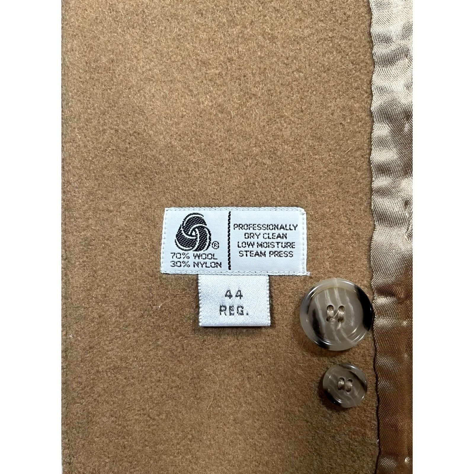 Vintage VINTAGE Botany 500 Coat Mens 44R Beige Wool Lined Overcoat Made USA 80s 90s Size US S / EU 44-46 / 1 - 3 Thumbnail