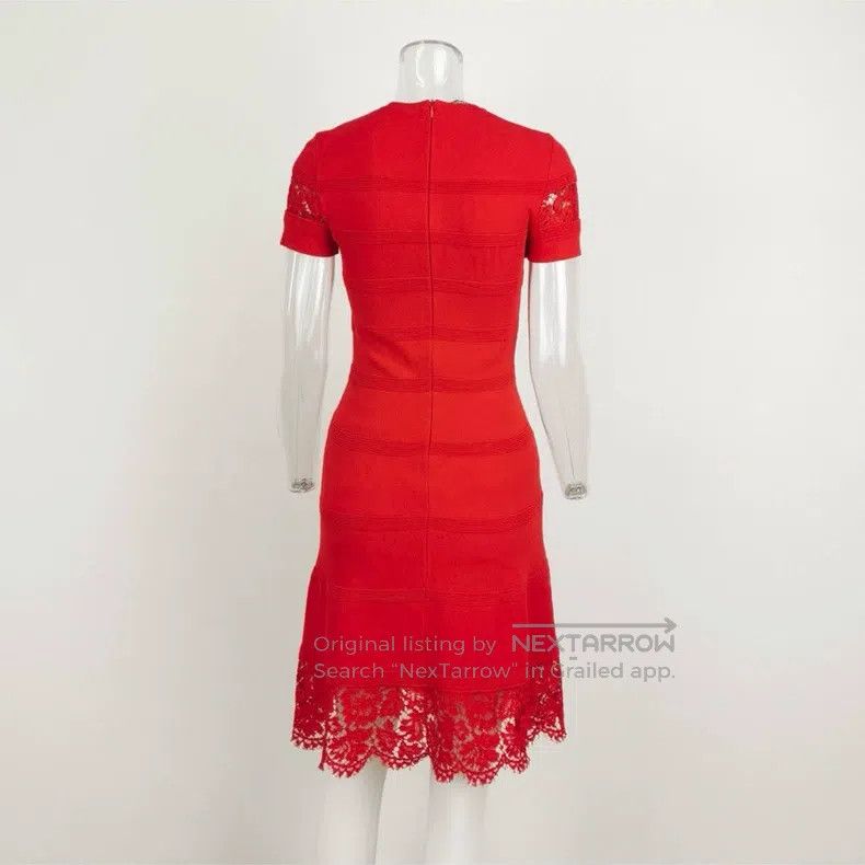 Valentino Valentino Lace cut-out lace crew neck dress Size S / US 4 / IT 40 - 3 Thumbnail