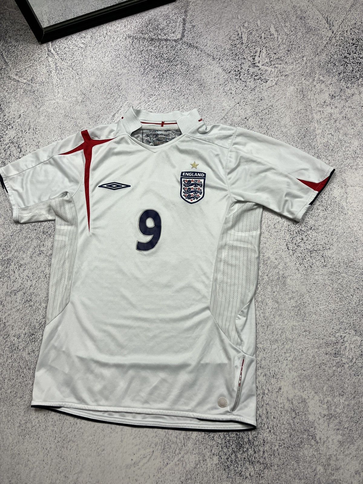 Umbro Vintage Umbro England 2005 2007 Rooney #9 Home Soccer Shirt Size US M / EU 48-50 / 2 - 3 Thumbnail