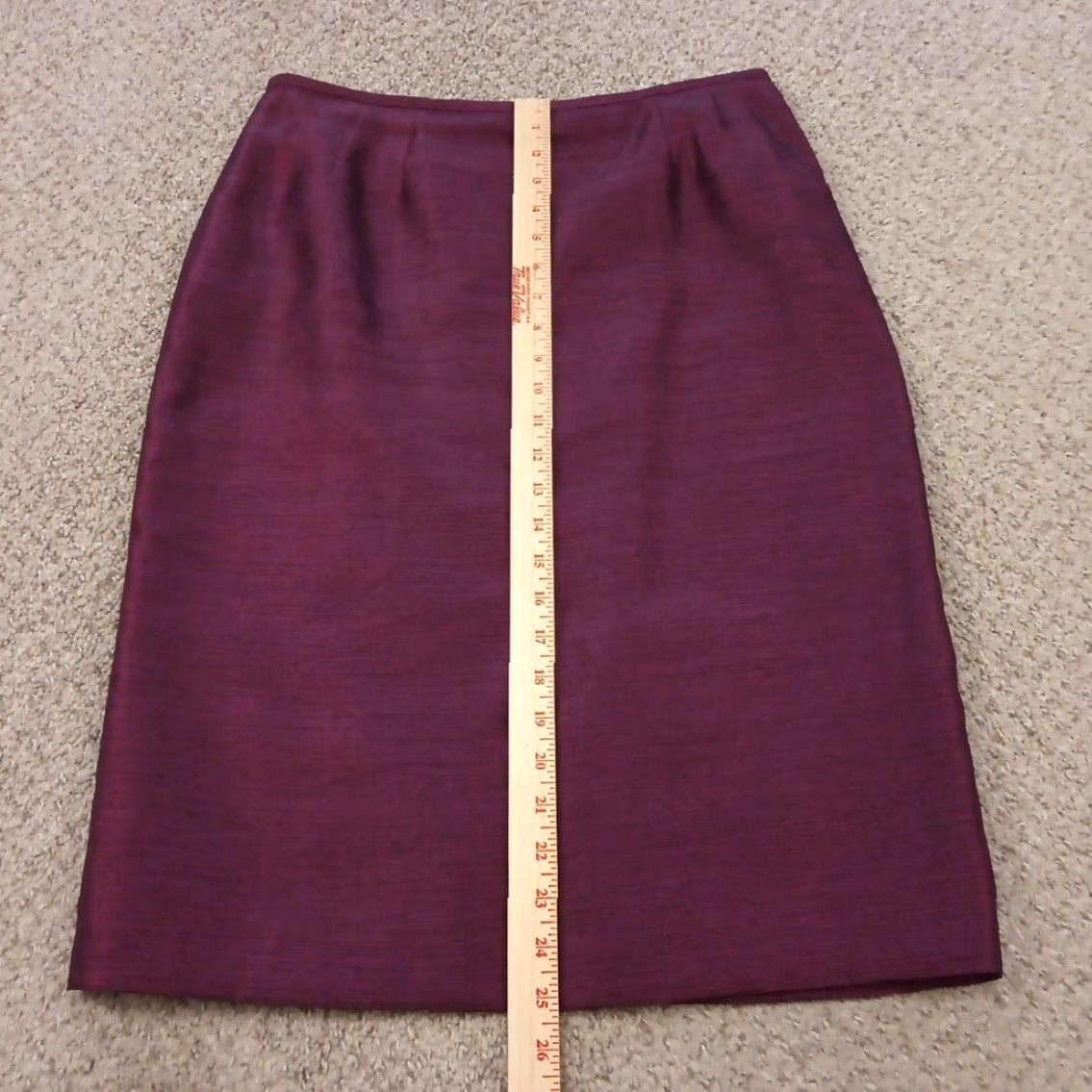 Vintage Le Suit Skirt Knee Length Women's Size 8 Purple Heather Lined Slit Pencil Slit Polyester Rayon Dry Clean Only Vintage No Regular Casual/Workwear Size 30" / US 8 / IT 44 - 4 Thumbnail