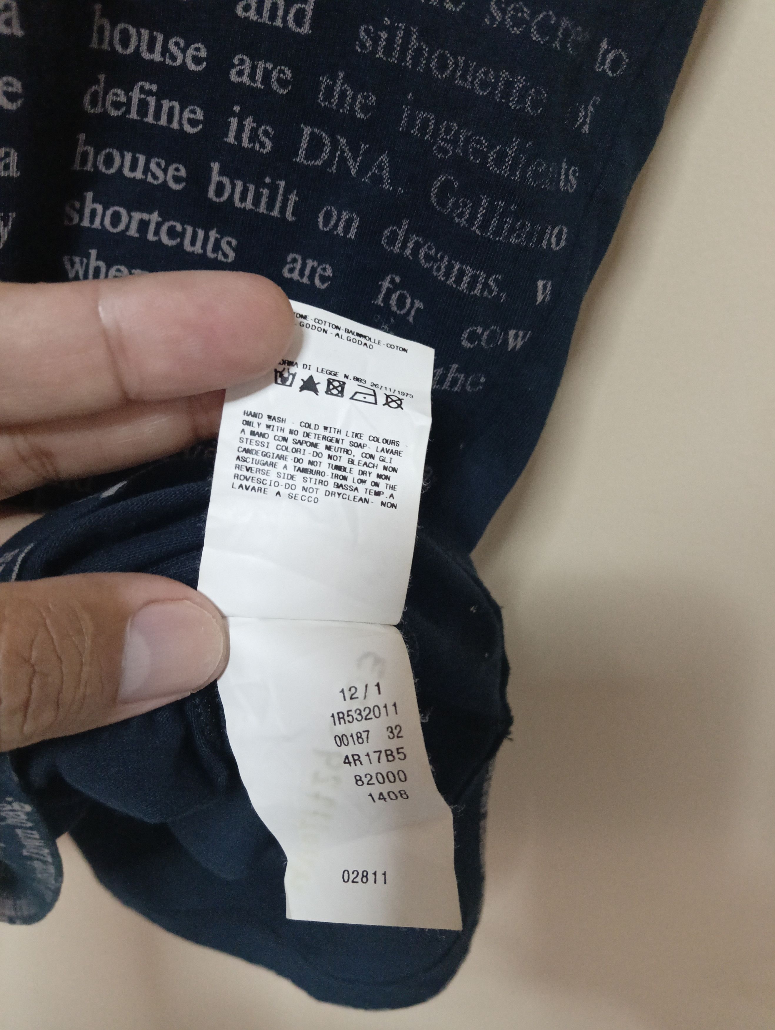 John Galliano John Galliano newspaper t-shirt Size US L / EU 52-54 / 3 - 10 Thumbnail