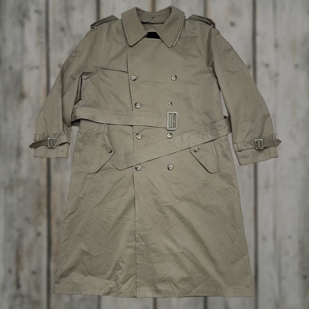 Vintage VINTAGE London Club Coat Trench Long Beige Men 44 Lined Nylon Canvas Button Zip? No Zip Size US S / EU 44-46 / 1 - 1 Thumbnail
