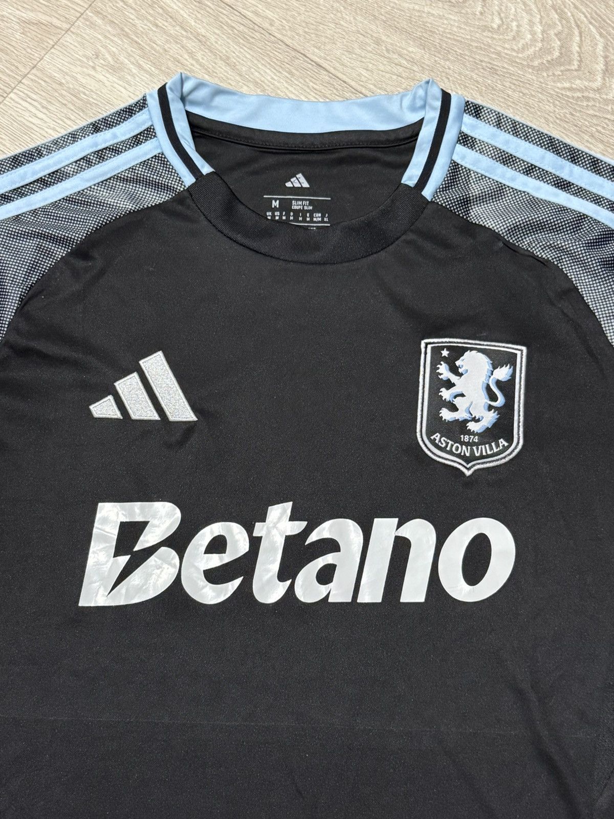 Adidas 🔷Adidas Aston Villa 2025/26 Soccer jersey🔷 Size US M / EU 48-50 / 2 - 3 Thumbnail