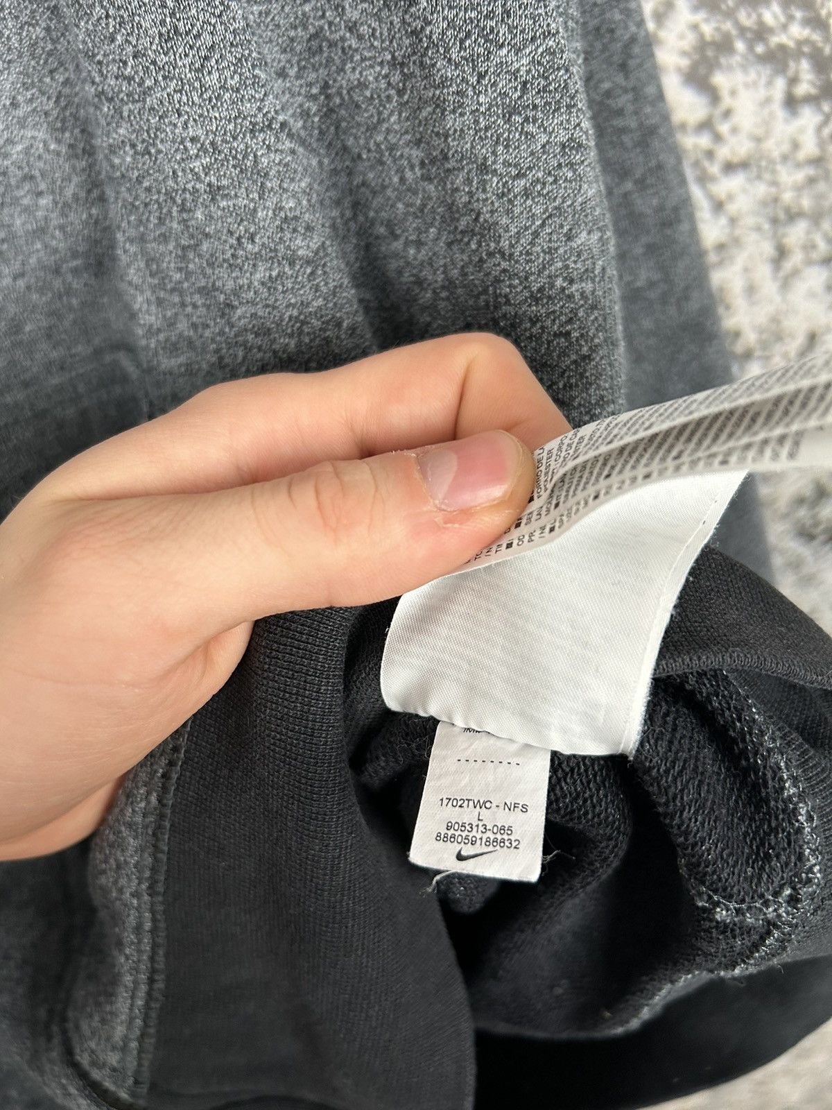 Nike Vintage Nike Zip Up Hoodie Grey Streetwear Sportswear Hype Size US L / EU 52-54 / 3 - 6 Thumbnail