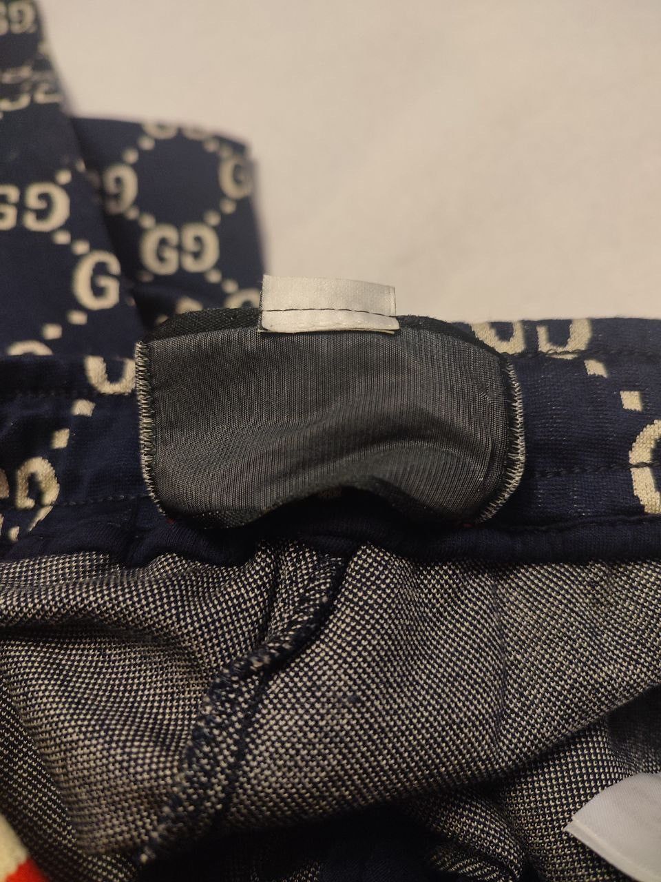 Gucci gucci monogram sweatpants Size US 27 - 7 Thumbnail
