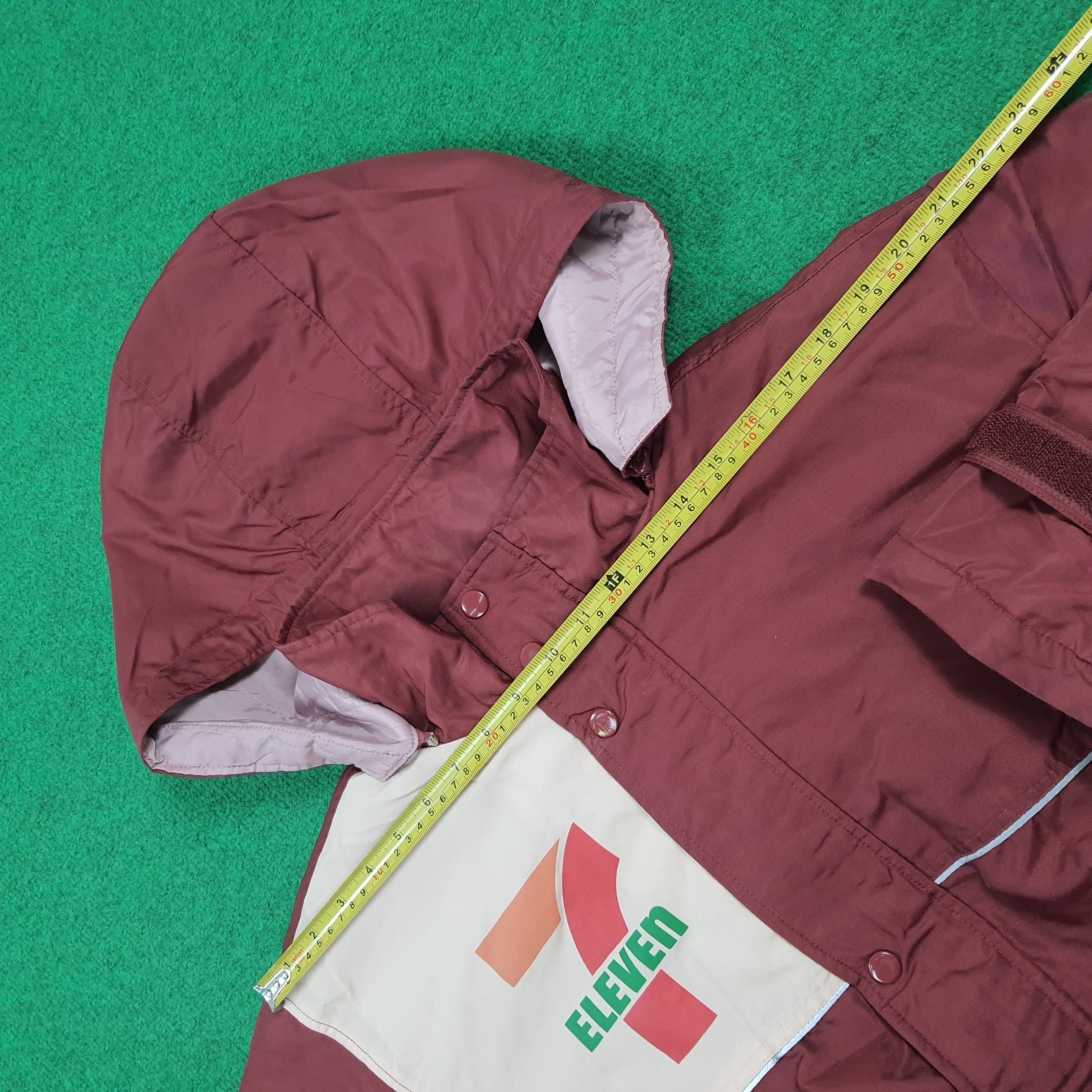 Japanese Brand Vintage 7 Eleven Japan Staff Outerwear Jacket C300N30 Size US XL / EU 56 / 4 - 10 Thumbnail