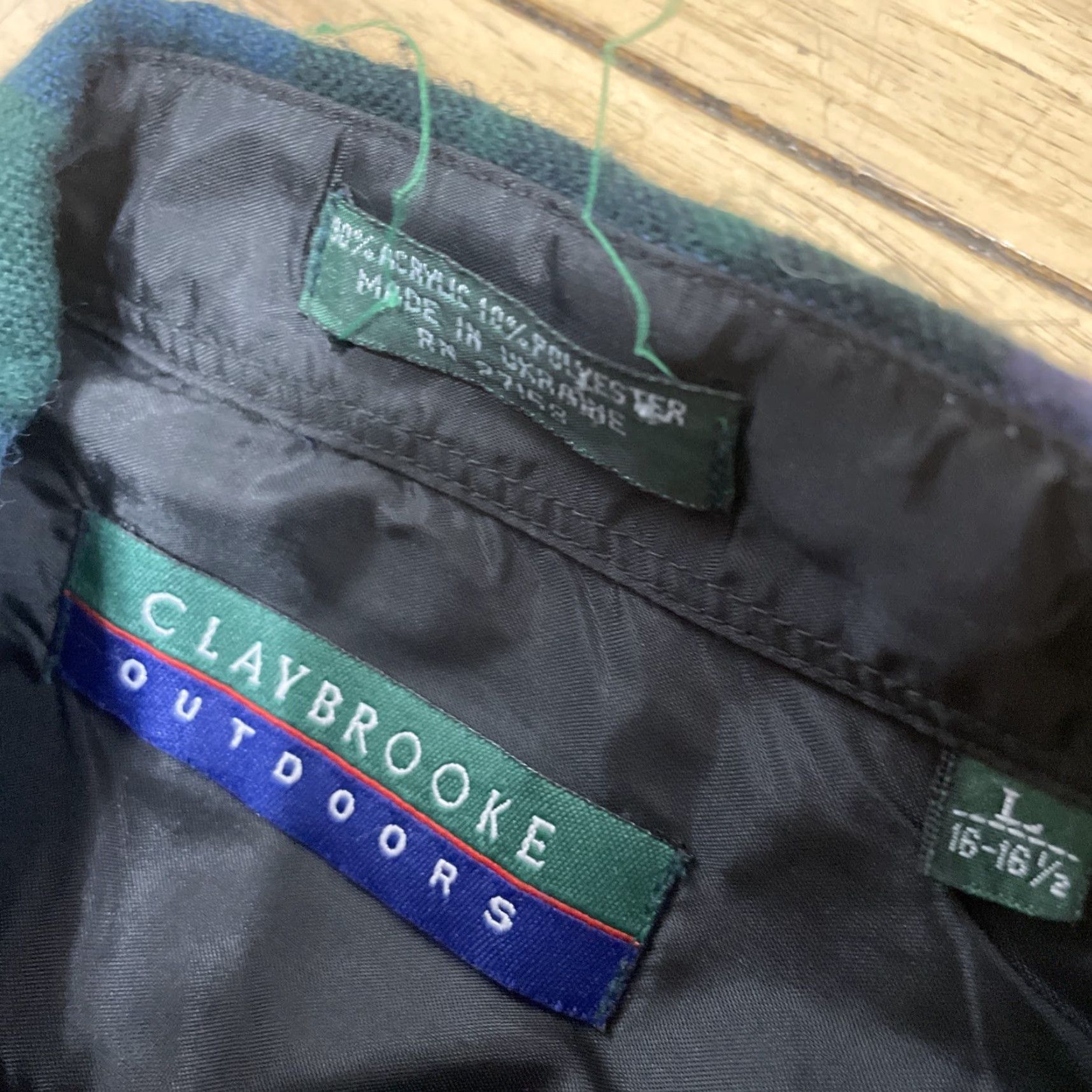 Vintage VINTAGE Claybrooke Outdoors Flannel Shirt Men 16-16.5 Purple Green Plaid 80s 90s Cotton Acrylic Button-Up Casual Workwear Fall Winter Spring Size US L / EU 52-54 / 3 - 6 Thumbnail