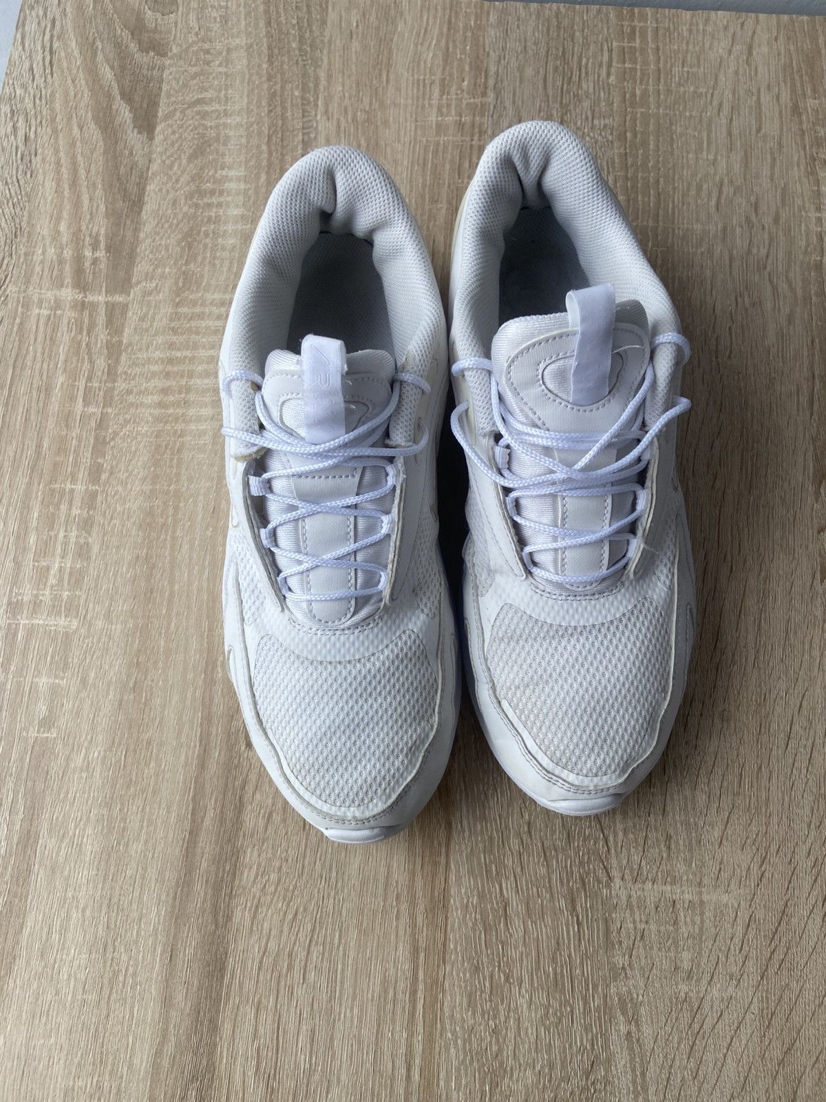 Nike Nike AirMax Size US 9 / EU 42 - 2 Thumbnail