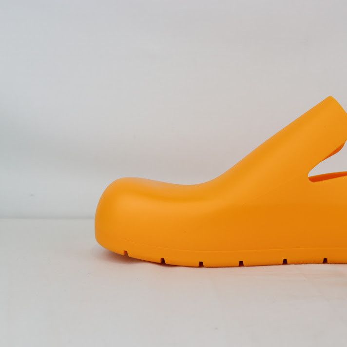 Bottega Veneta o1rshd1 Q.2 / Rubber Matt Puddle Sandal in Tangerine Size US 9 / EU 42 - 4 Thumbnail