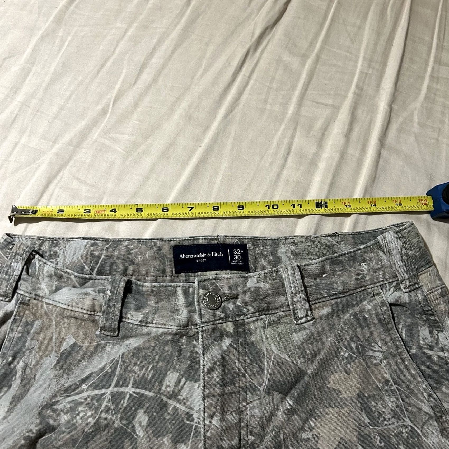 Abercrombie & Fitch Abercrombie & Fitch Pants Men’s Baggy Camo Carpenter Size 32X30 Fits 30X27 Size US 32 / EU 48 - 4 Thumbnail