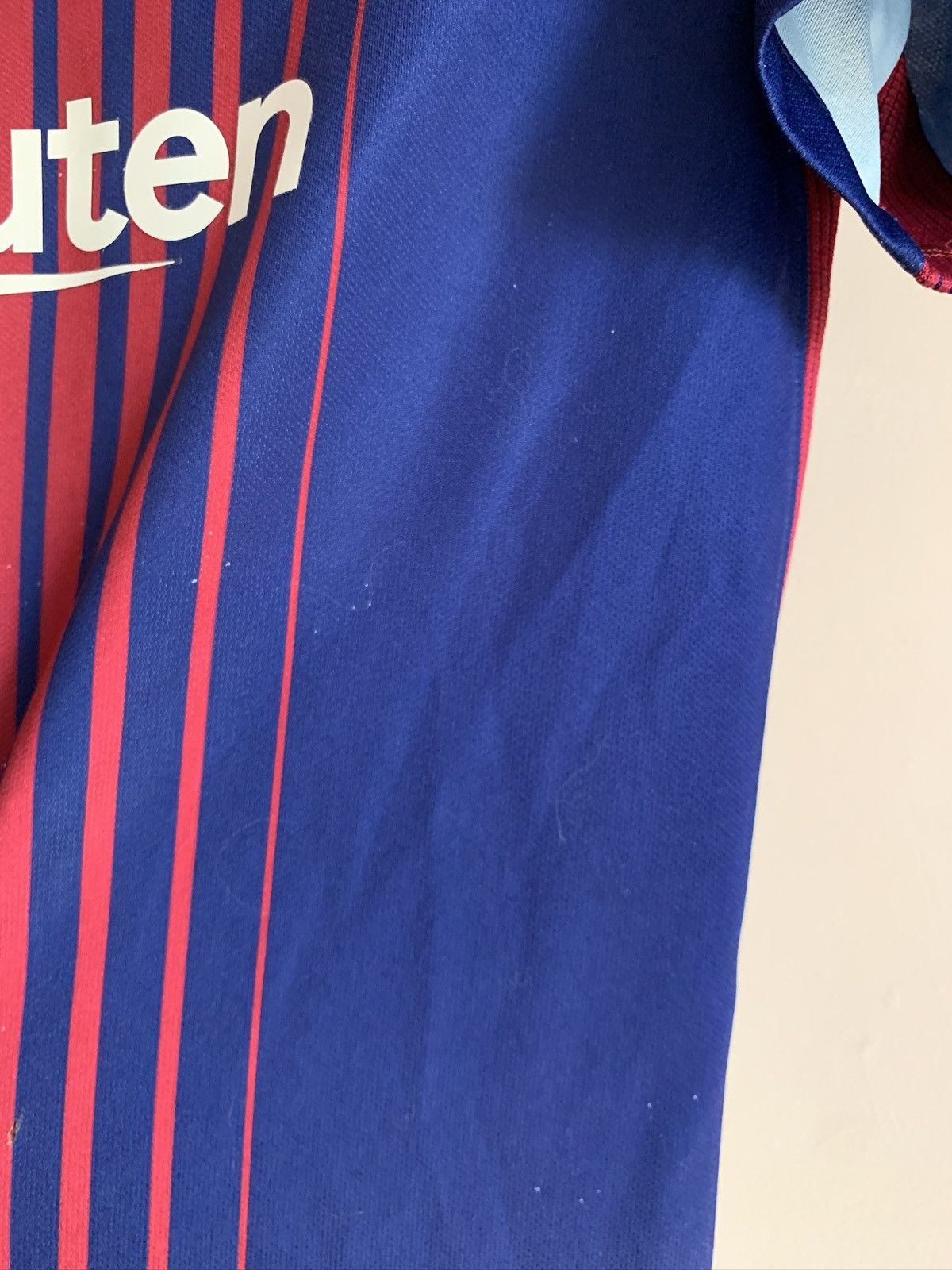 Nike Barcelona 2017 Home Football Shirt Nike Soccer Jersey Sz XS Size US S / EU 44-46 / 1 - 9 Thumbnail
