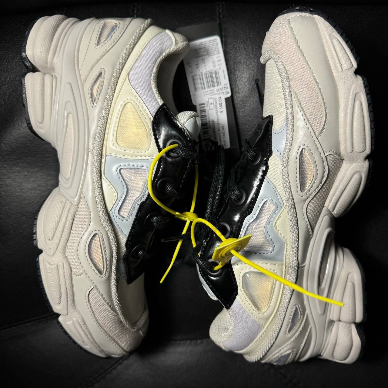 Adidas × Raf Simons Adidas Raf Simons Ozweego Cream Size US 6.5 / EU 39-40 - 3 Thumbnail