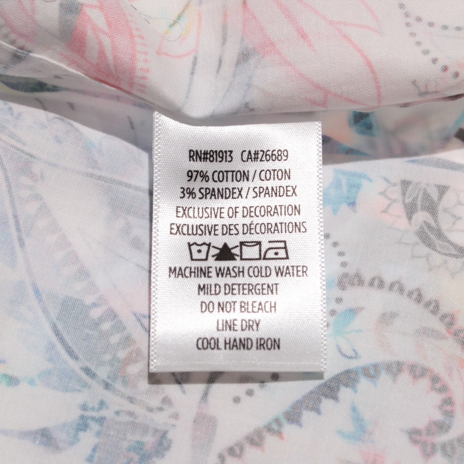 Robert Graham Robert Graham New with tags Shirt Size M US In White Size US M / EU 48-50 / 2 - 9 Thumbnail