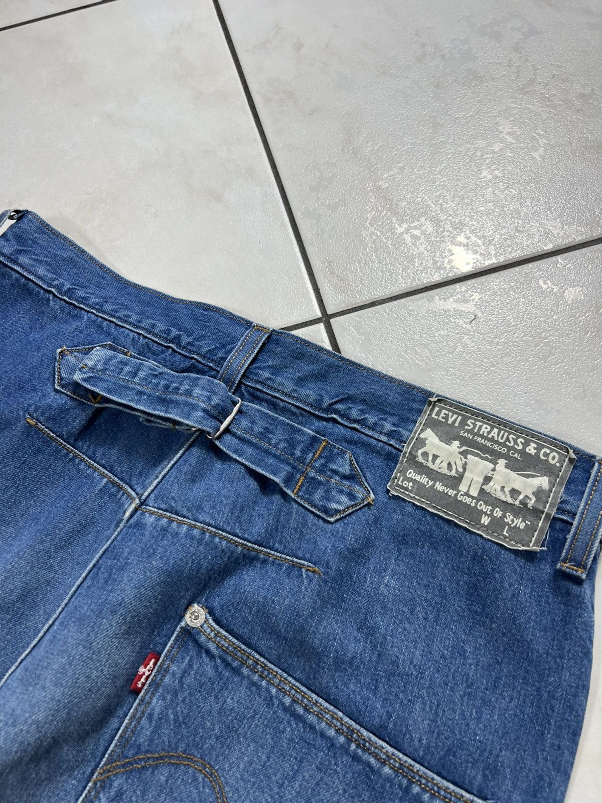 Levi's Vintage Levi’s engineered jeans y2k buckle back washed pants Size US 31 - 15 Thumbnail