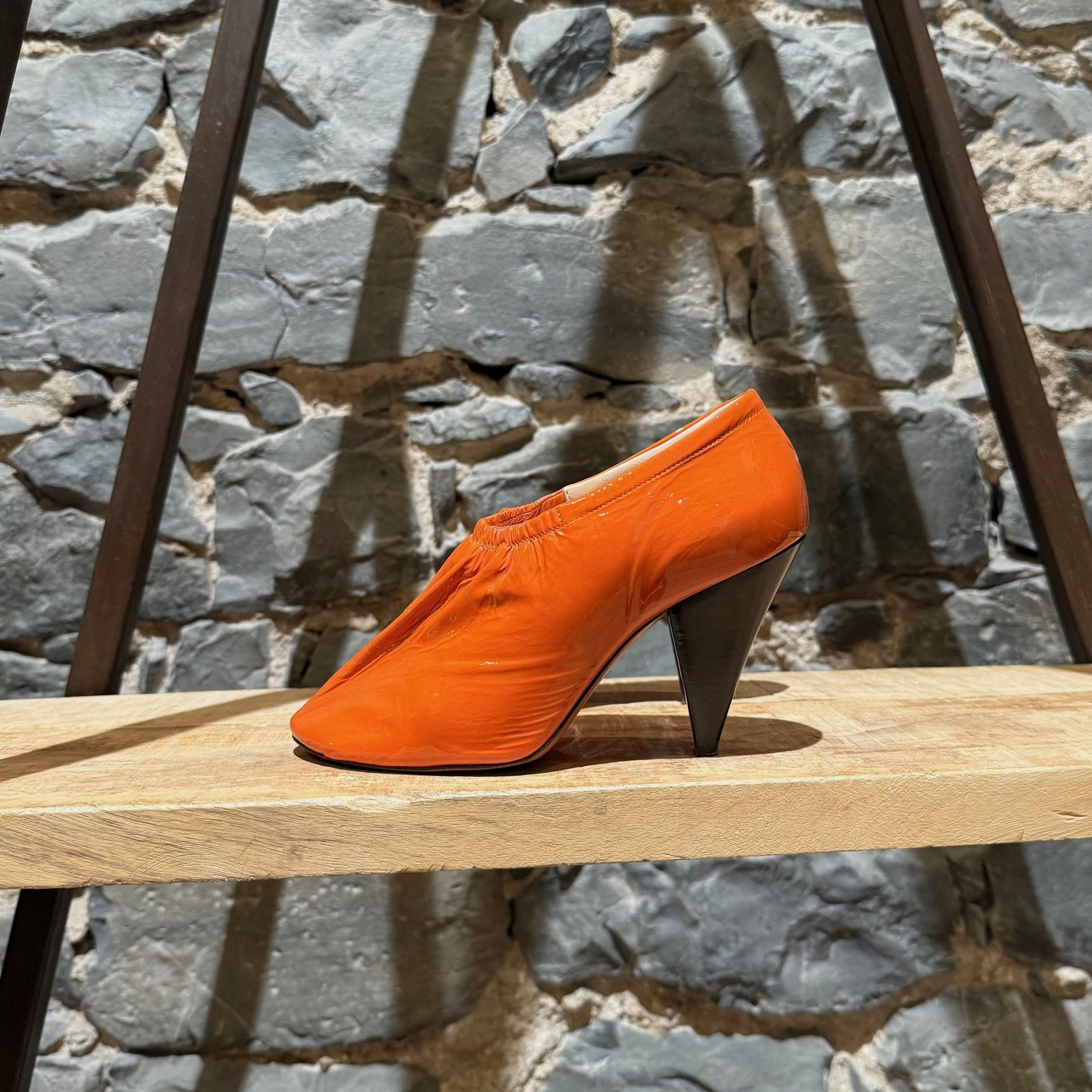 Celine Céline 2017 High Throat 90 Orange Patent Leather Pumps Size US 5 / IT 35 - 7 Thumbnail