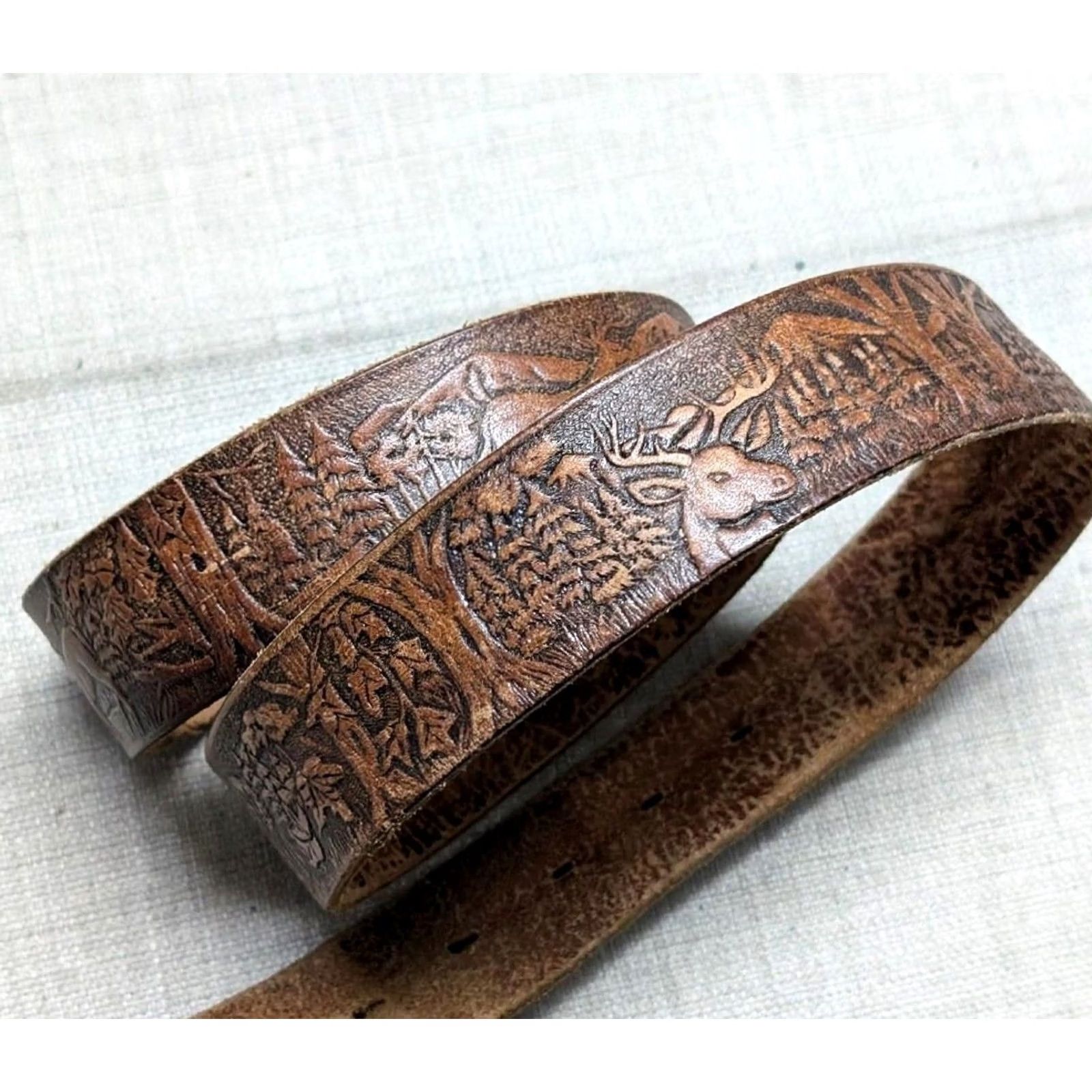 Vintage VINTAGE Handcrafted western belt Tooled cowhide Full Grain Leather 38 1-1/2" brown deer buckle Men Leather Belt USA Made Size 38 - 3 Thumbnail