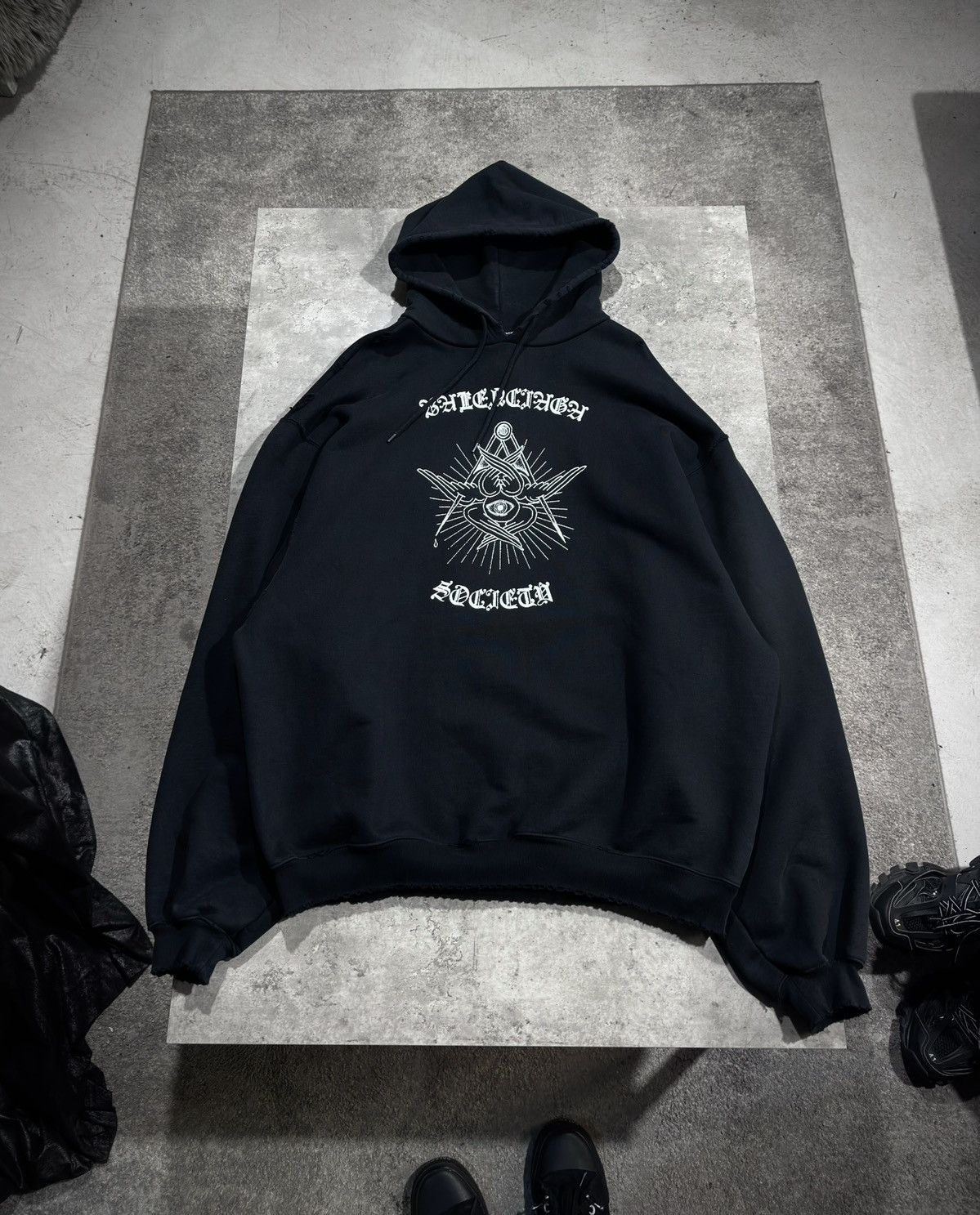 balenciaga free your mind hoodie