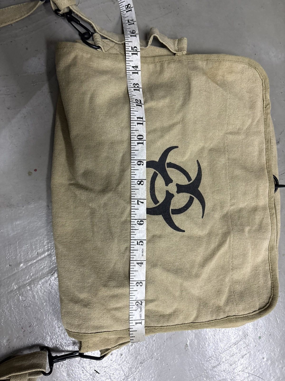 Vintage Vintage Military Bag Multi Pocket Biohazard Messenger Size ONE SIZE - 5 Thumbnail